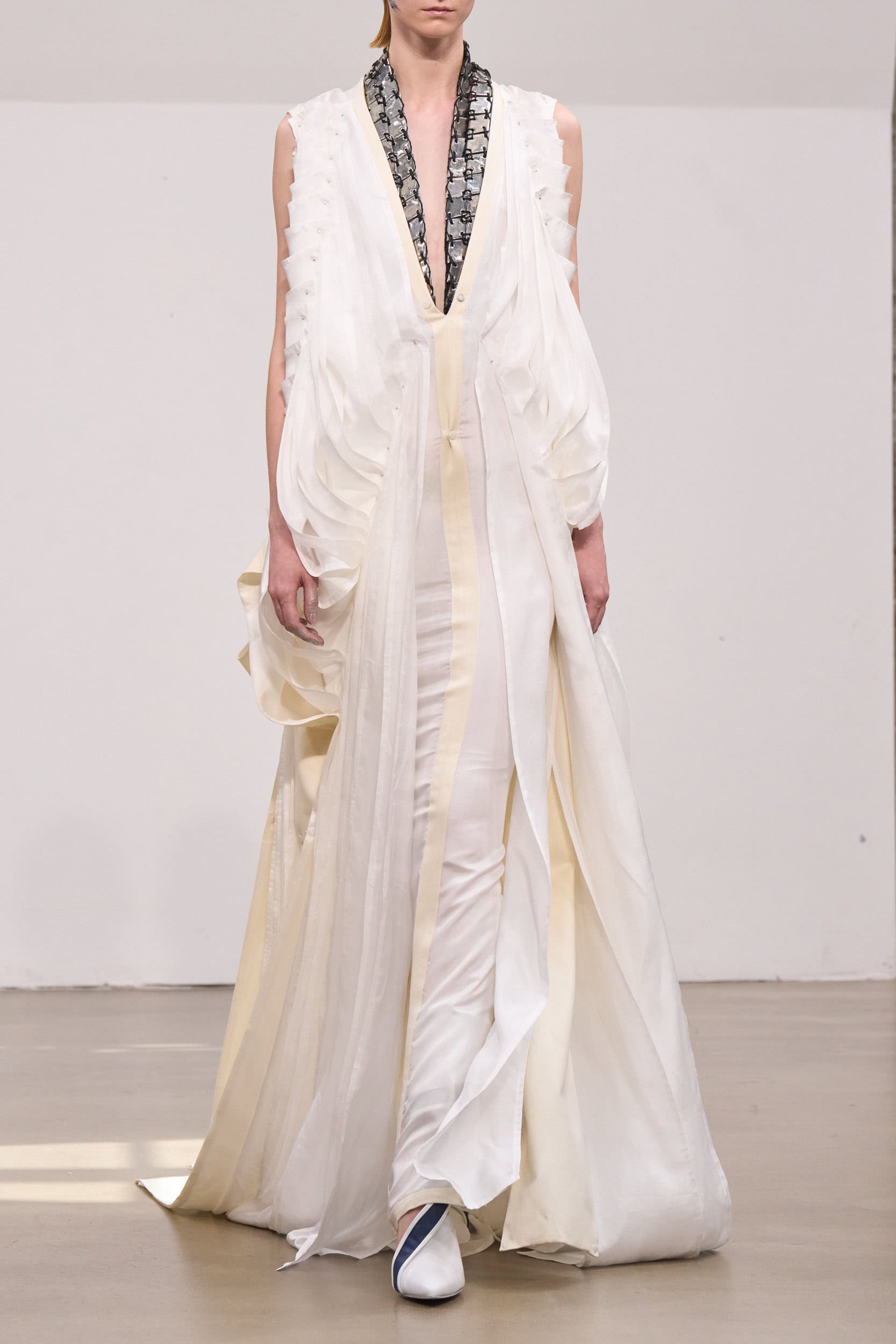 Yuima Nakazato Fall 2025 Couture Fashion Show Details