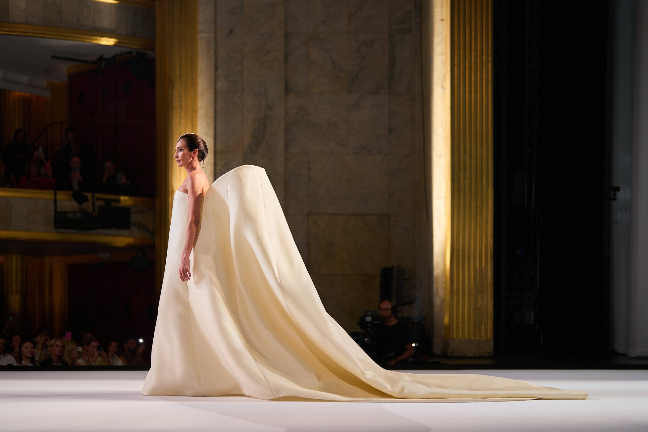 Stephane Rolland Spring 2026 Couture Fashion Show Atmosphere