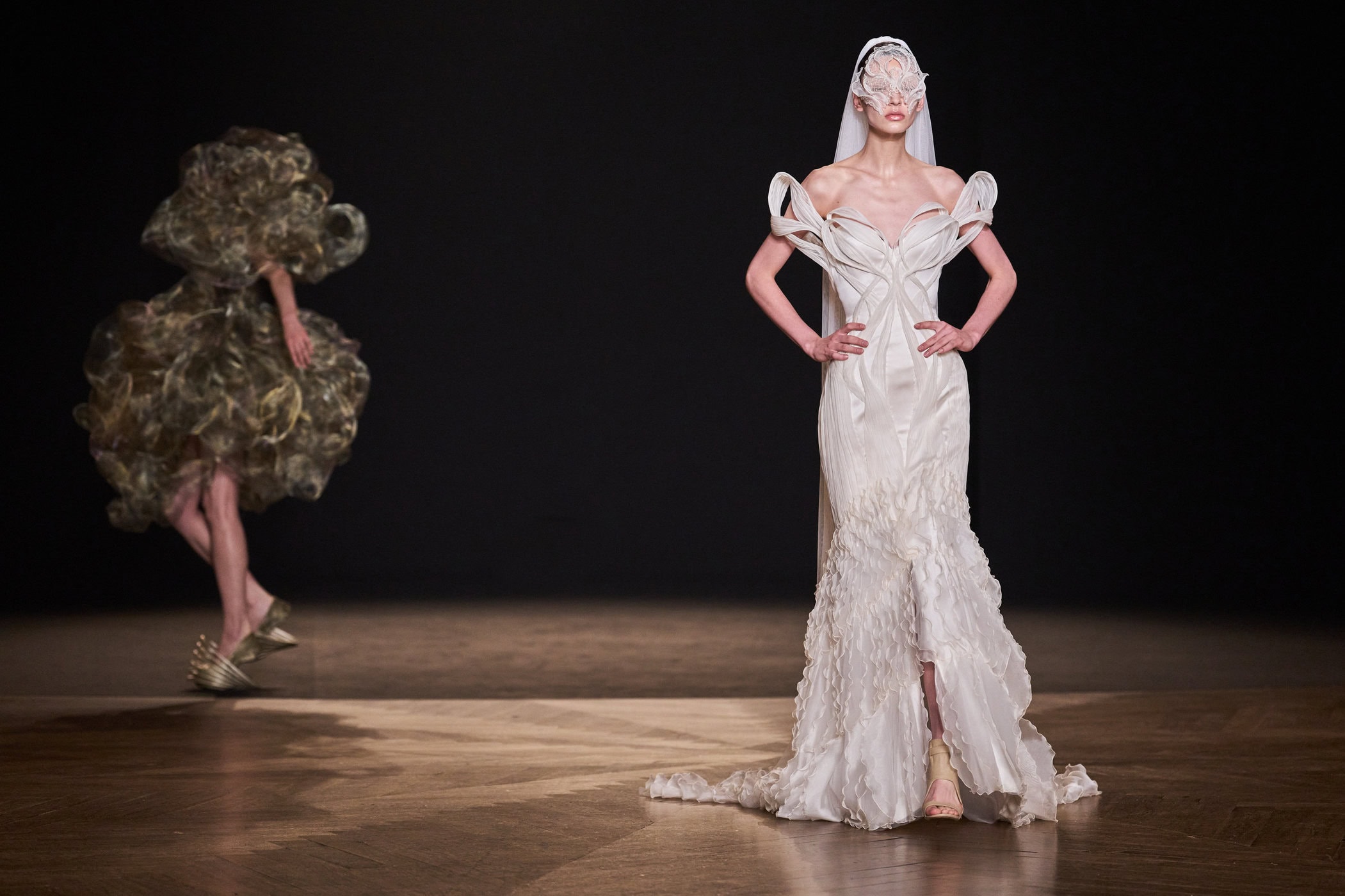 Iris Van Herpen Spring 2026 Couture Fashion Show Atmosphere