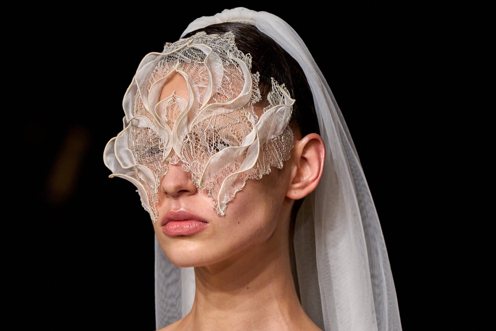 Iris Van Herpen Spring 2026 Couture Fashion Show Details