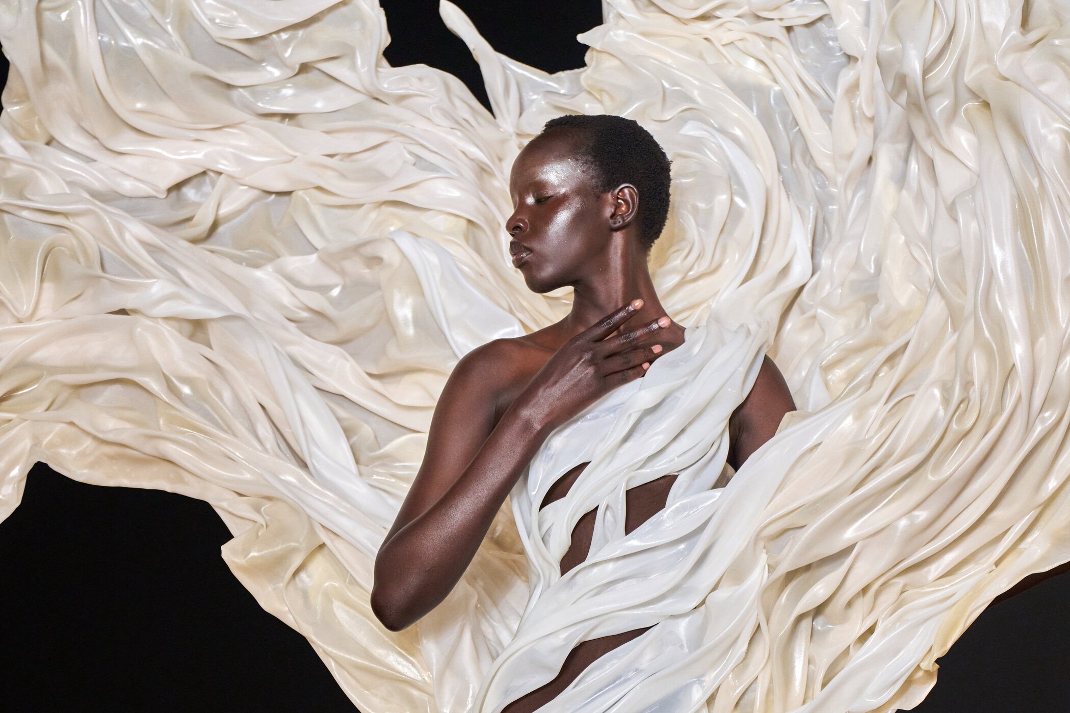 Iris Van Herpen Spring 2026 Couture Fashion Show Details
