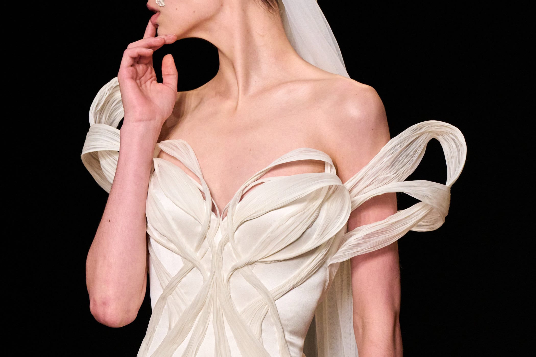 Iris Van Herpen Spring 2026 Couture Fashion Show Details