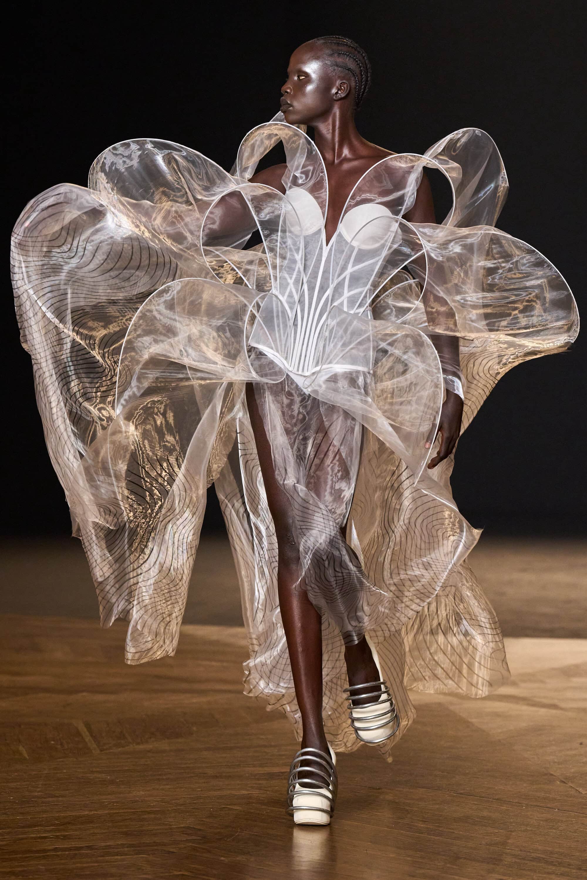 Iris Van Herpen Spring 2026 Couture Fashion Show Details