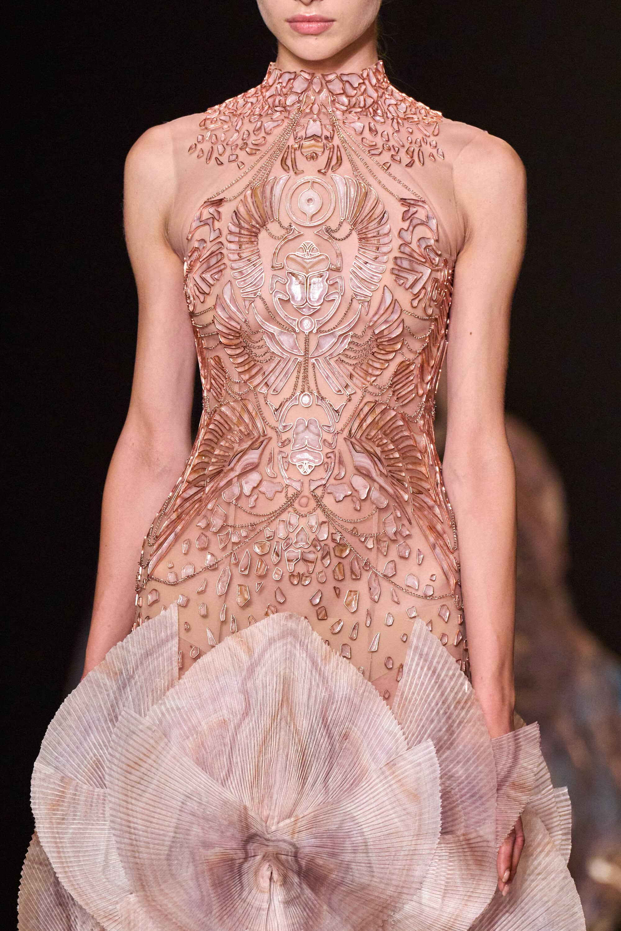 Iris Van Herpen Spring 2026 Couture Fashion Show Details