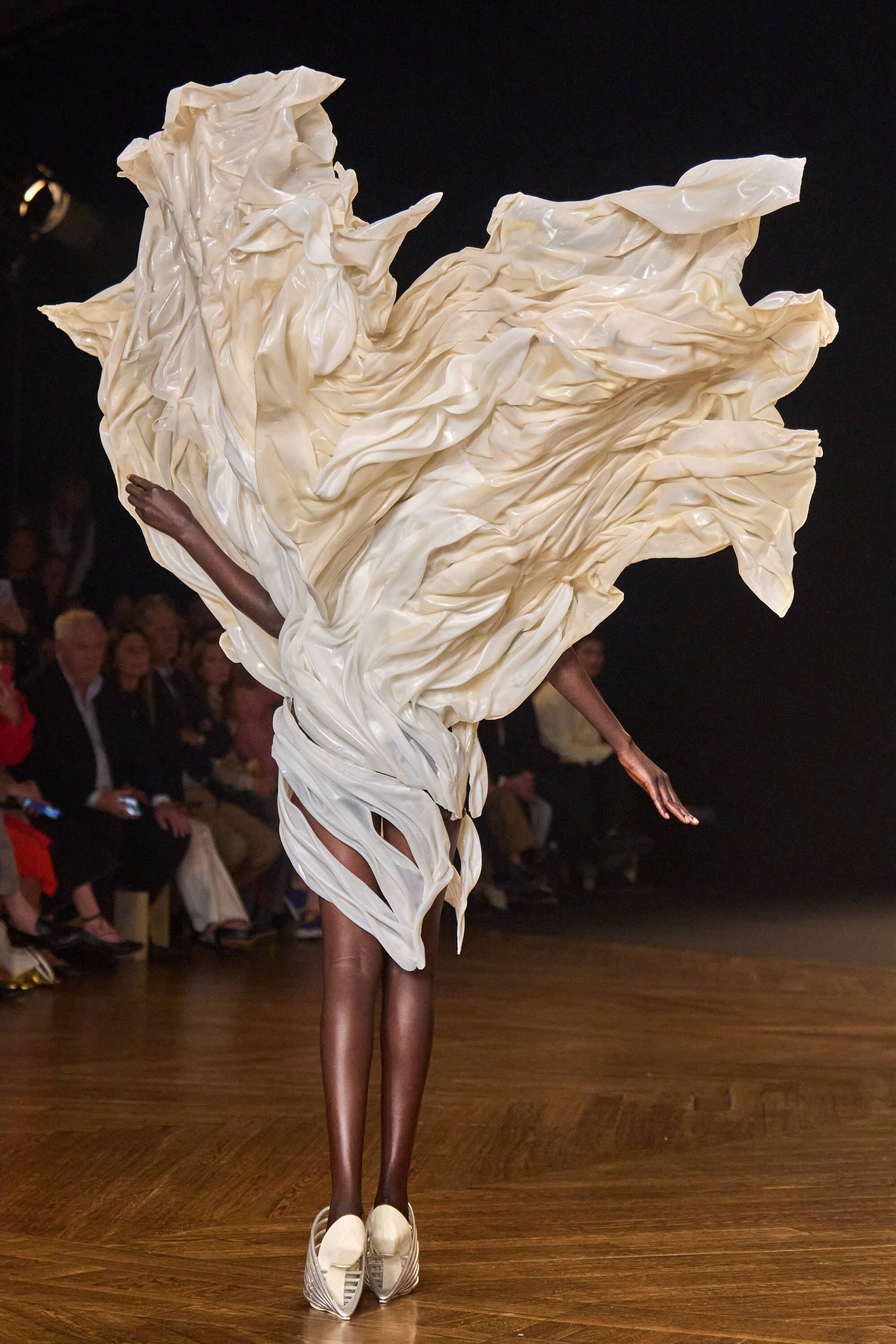 Iris Van Herpen Spring 2026 Couture Fashion Show Details