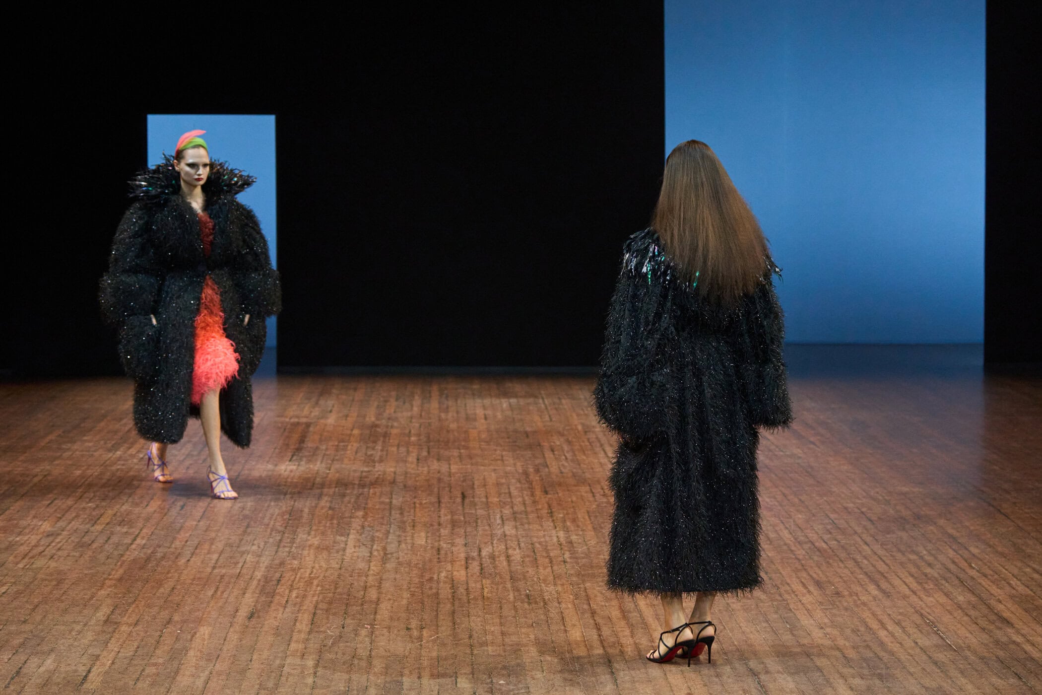 Viktor & Rolf Fall 2025 Couture Fashion Show Atmosphere
