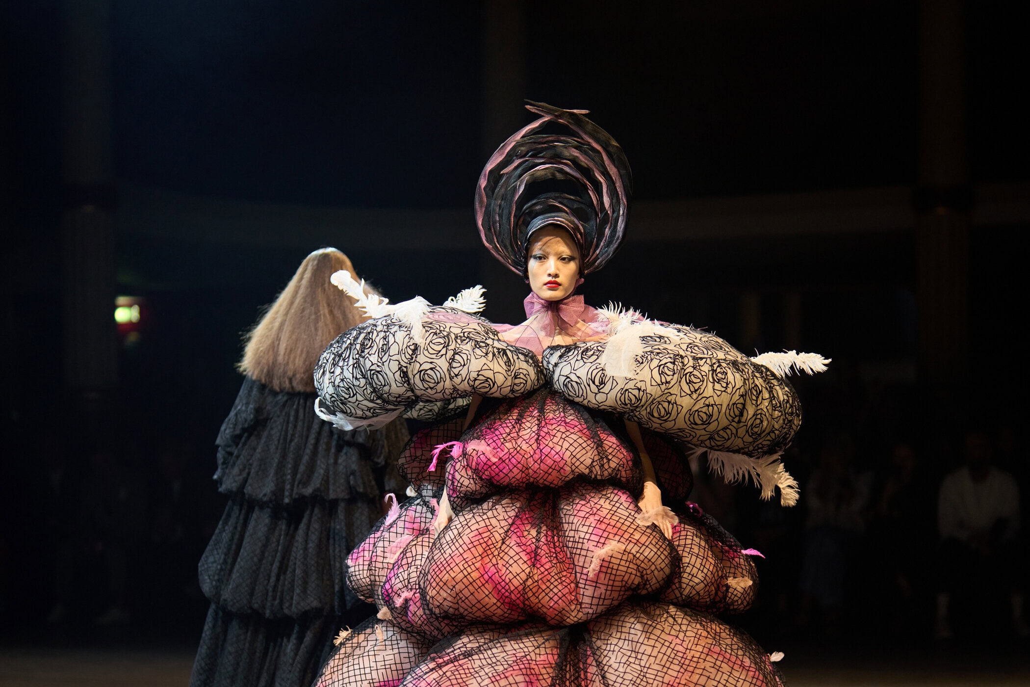 Viktor & Rolf Fall 2025 Couture Fashion Show Atmosphere
