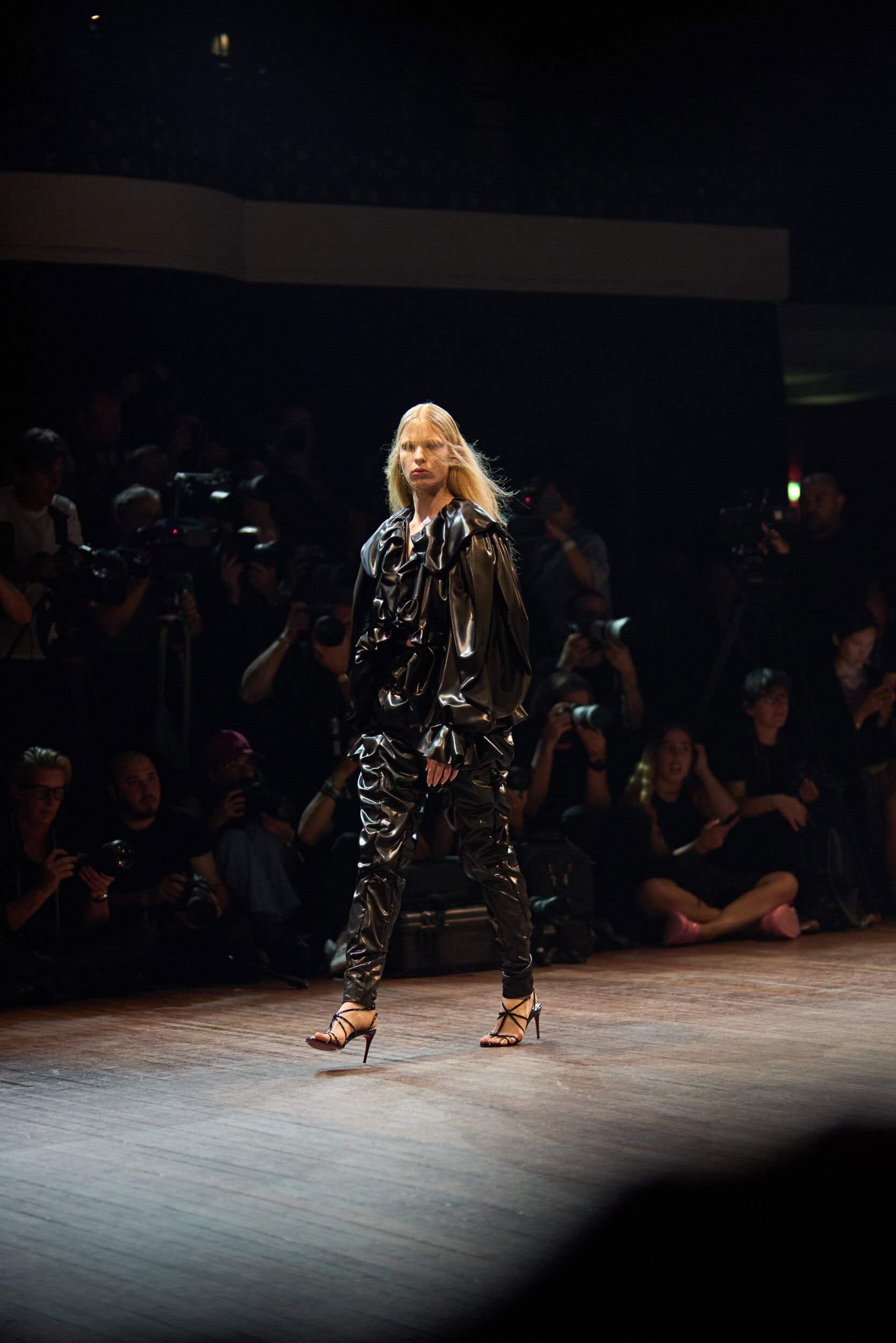 Viktor & Rolf Fall 2025 Couture Fashion Show Atmosphere