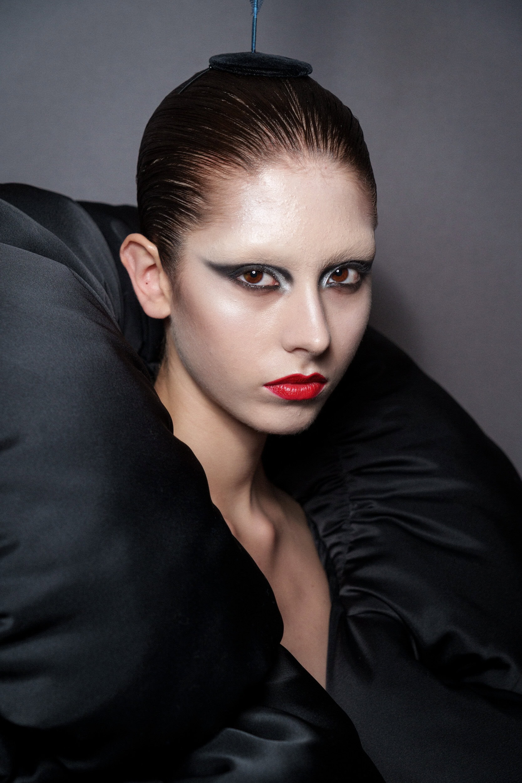 Viktor & Rolf Fall 2025 Couture Fashion Show Backstage