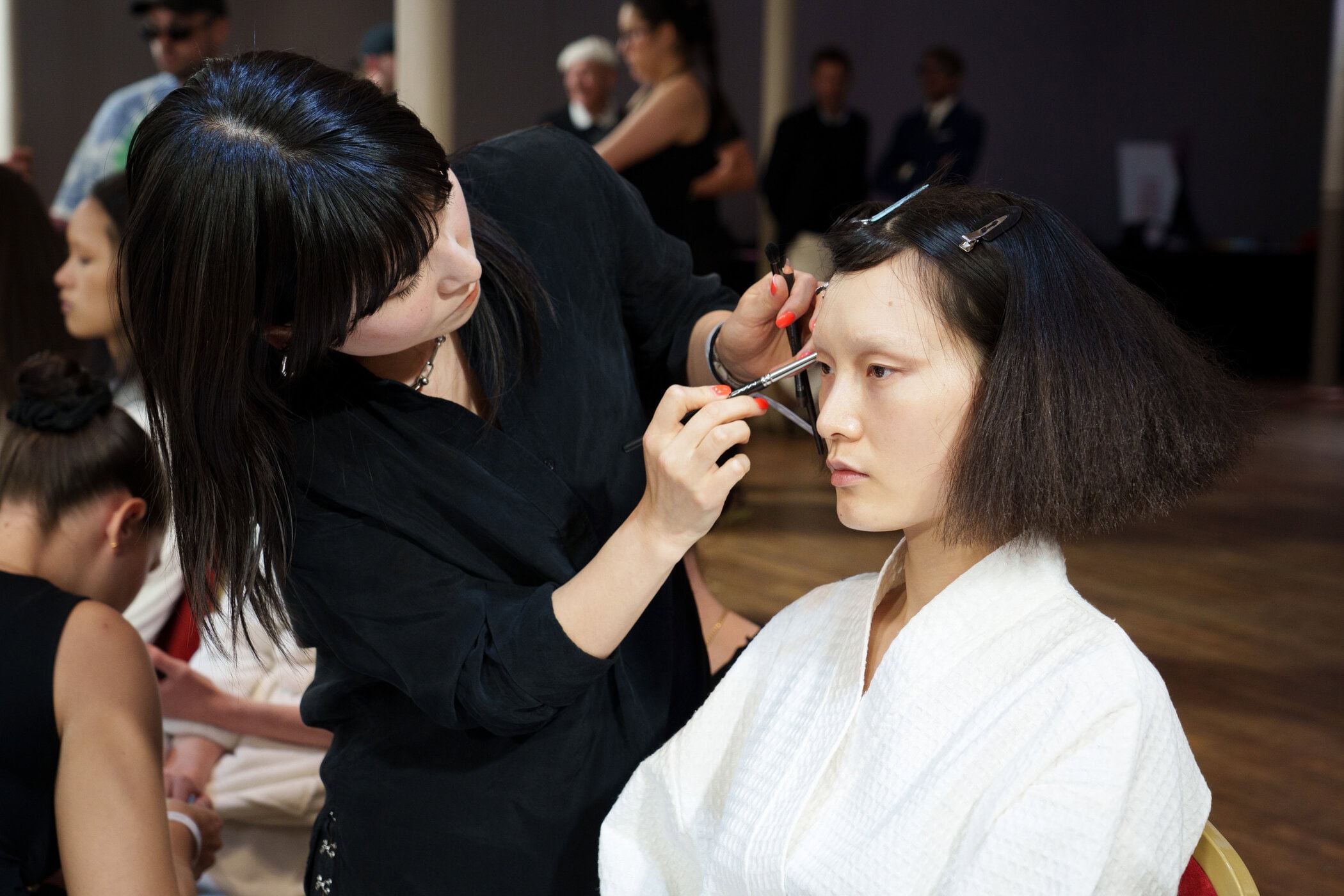 Viktor & Rolf Fall 2025 Couture Fashion Show Backstage