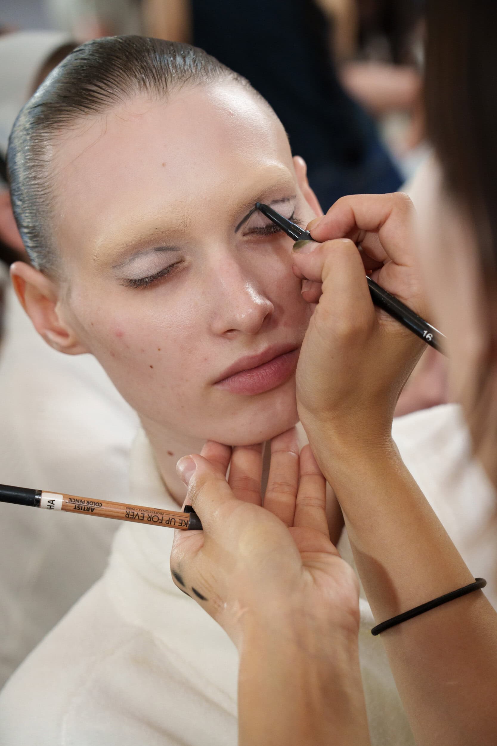 Viktor & Rolf Fall 2025 Couture Fashion Show Backstage