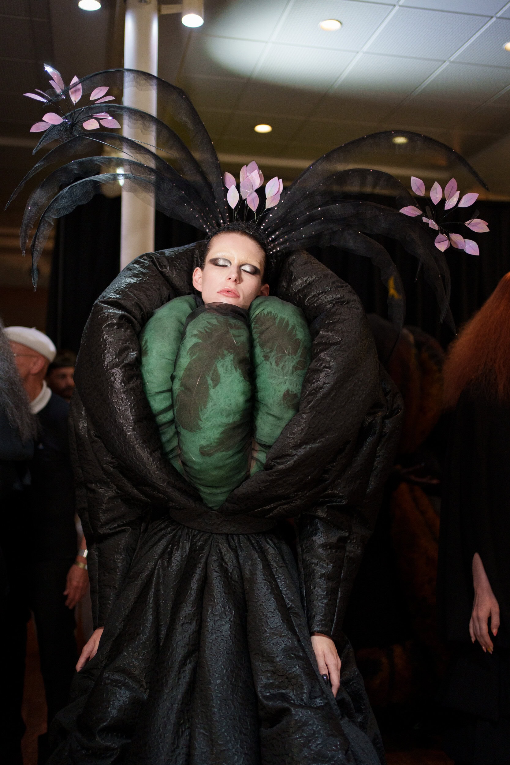 Viktor & Rolf Fall 2025 Couture Fashion Show Backstage