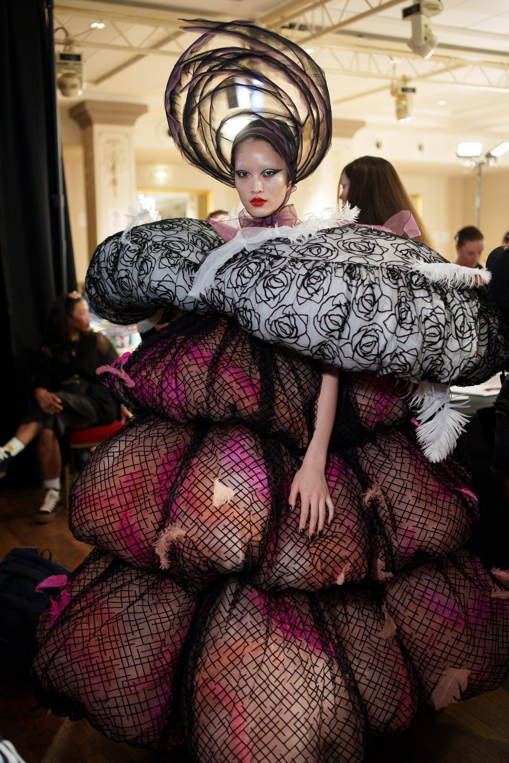 Viktor & Rolf Fall 2025 Couture Fashion Show Backstage