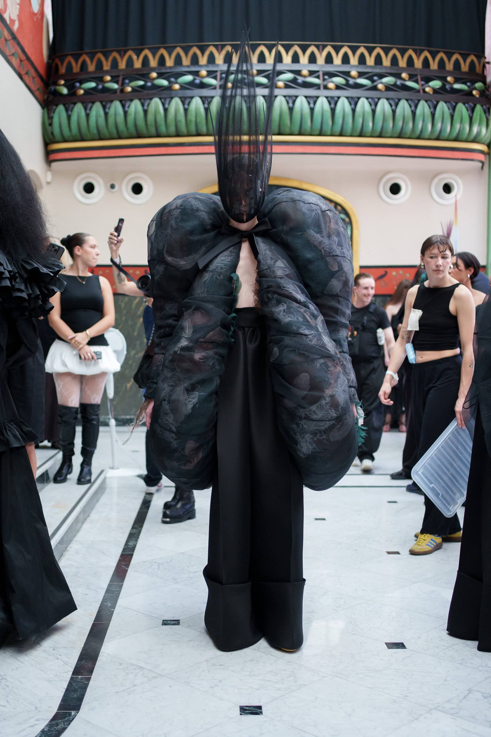 Viktor & Rolf Fall 2025 Couture Fashion Show Backstage
