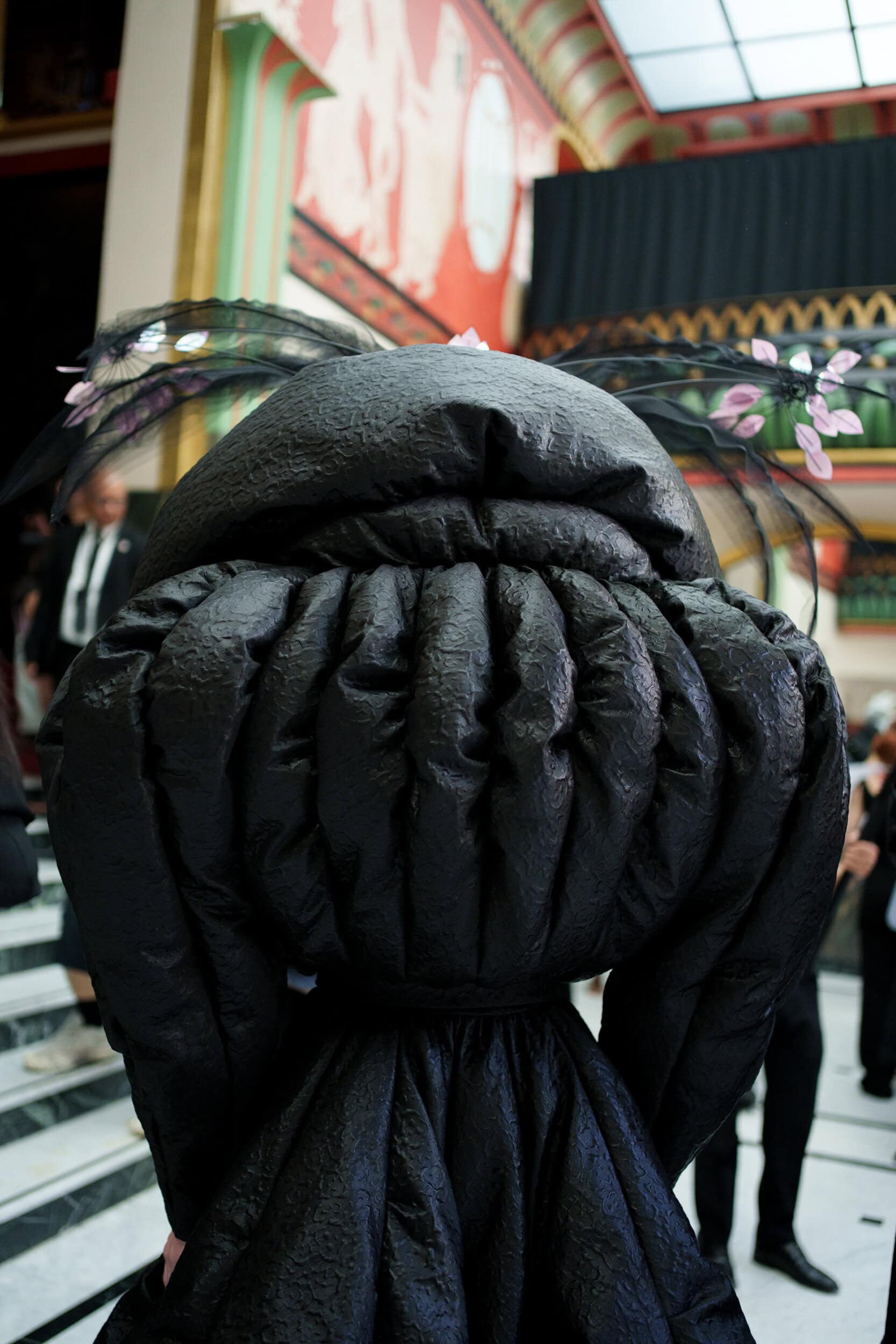 Viktor & Rolf Fall 2025 Couture Fashion Show Backstage