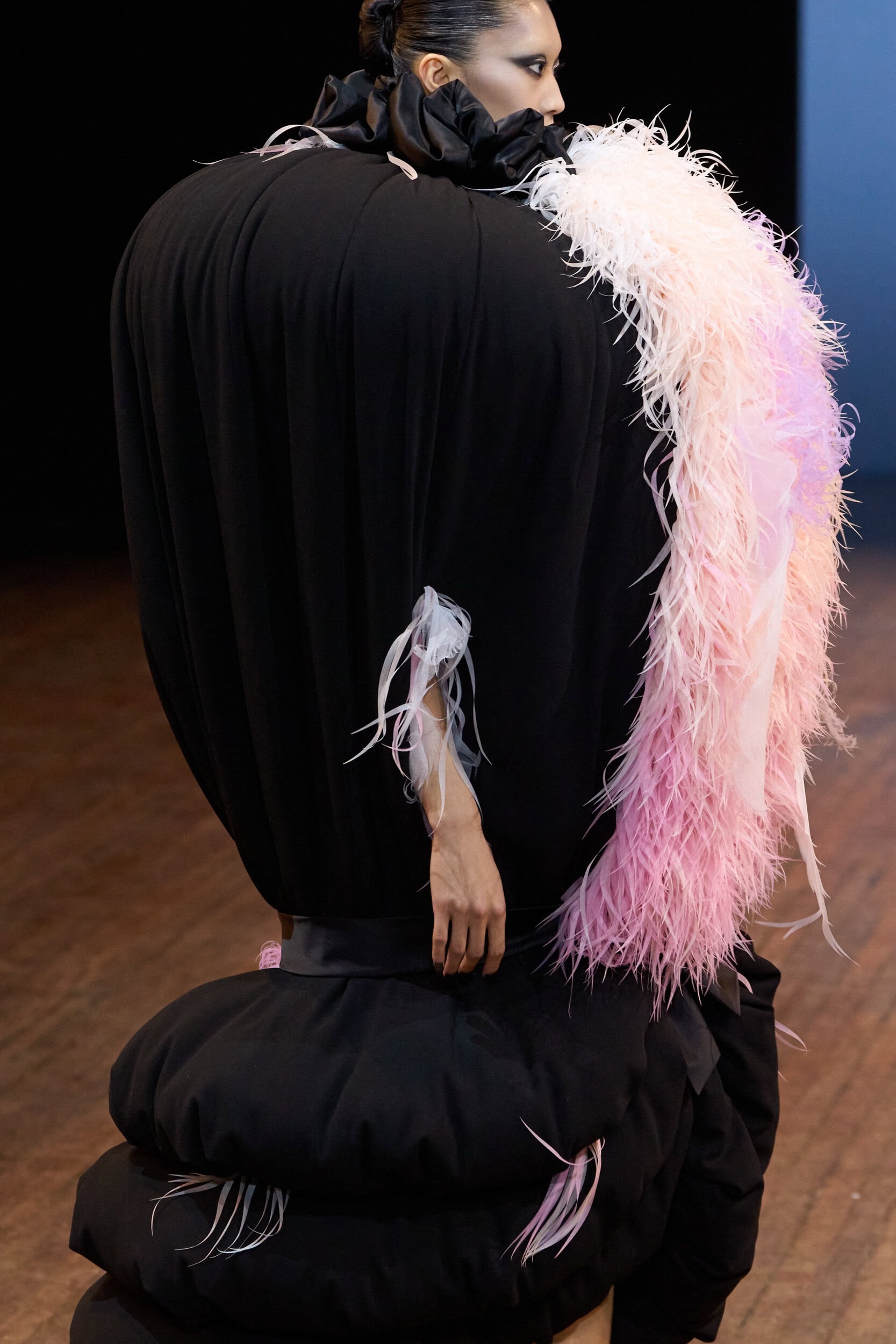 Viktor & Rolf Fall 2025 Couture Fashion Show Details
