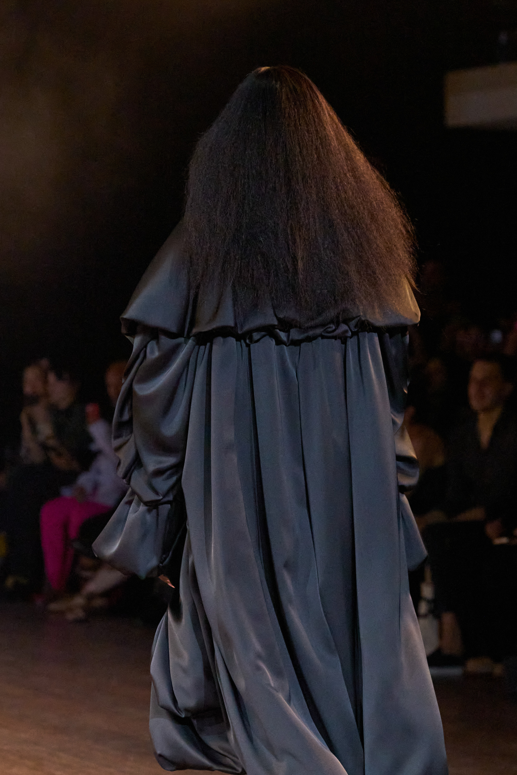 Viktor & Rolf Fall 2025 Couture Fashion Show Details