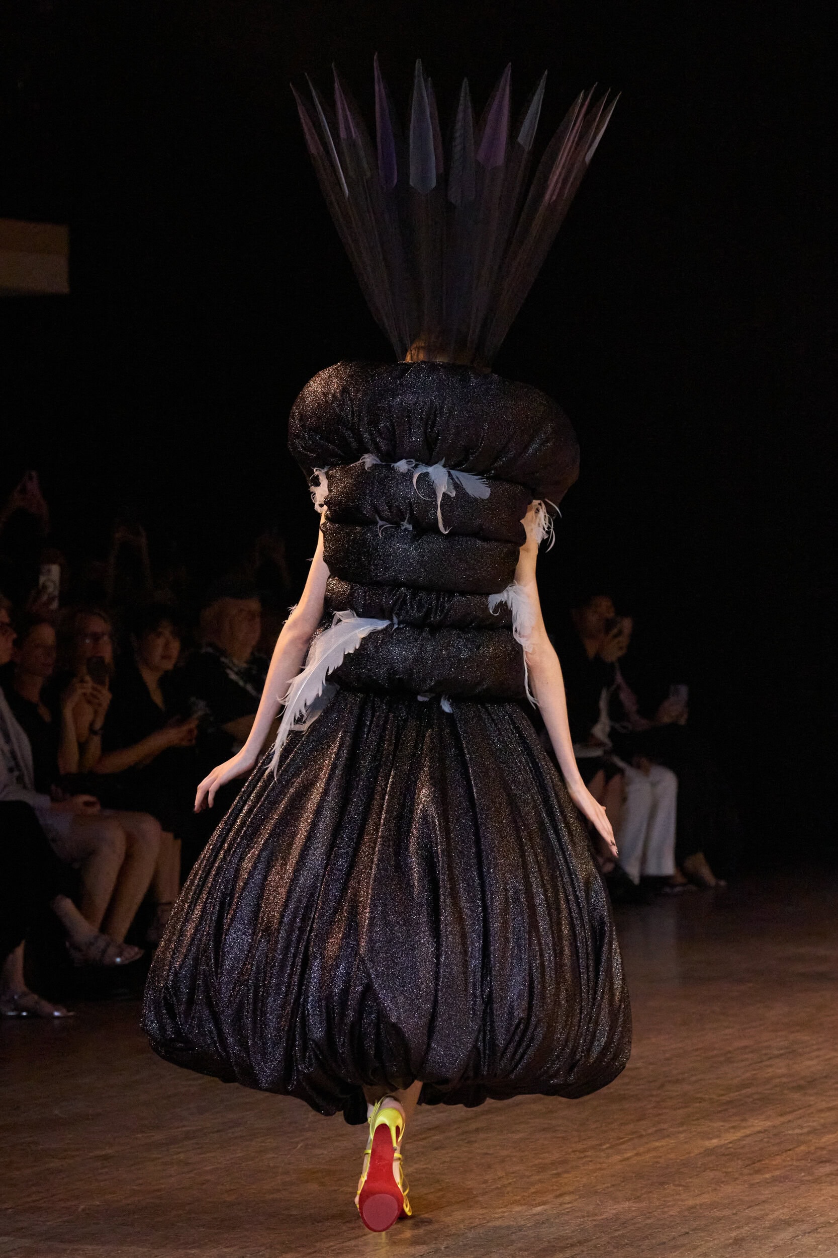 Viktor & Rolf Fall 2025 Couture Fashion Show Details