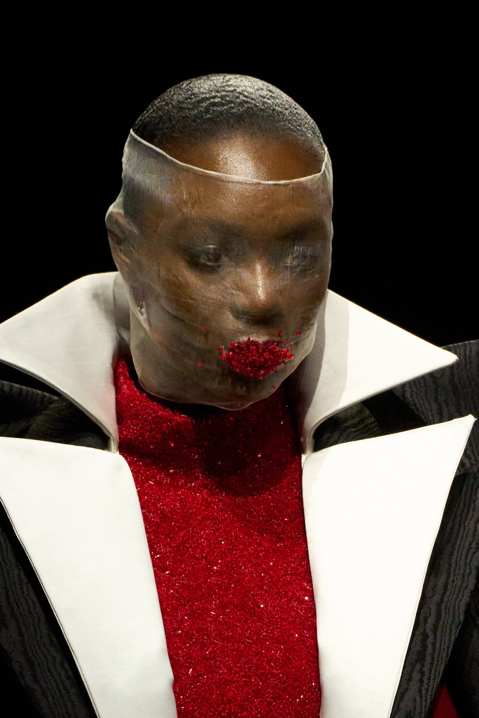 Robert Wun Fall 2025 Couture Fashion Show Details