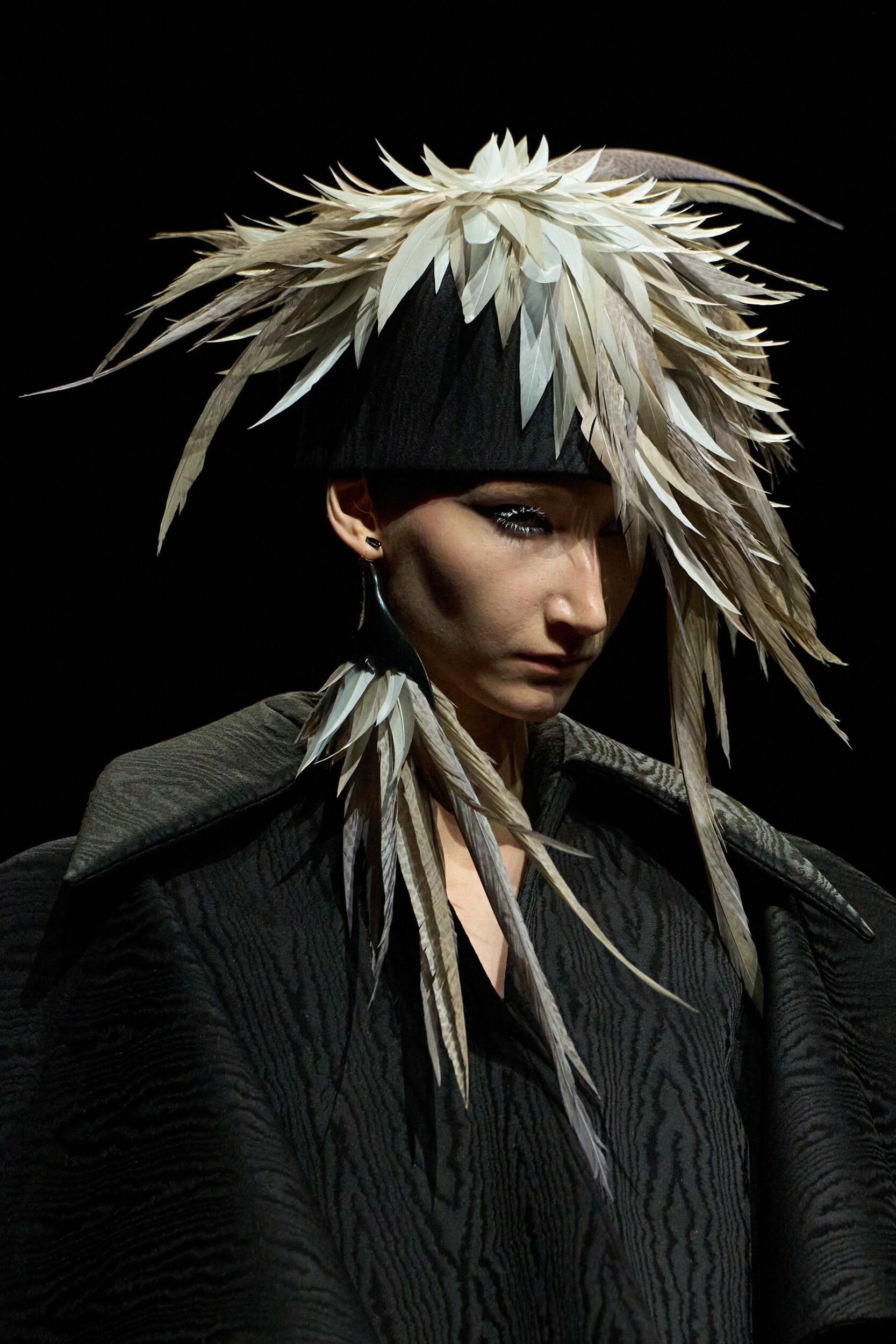 Robert Wun Fall 2025 Couture Fashion Show Details