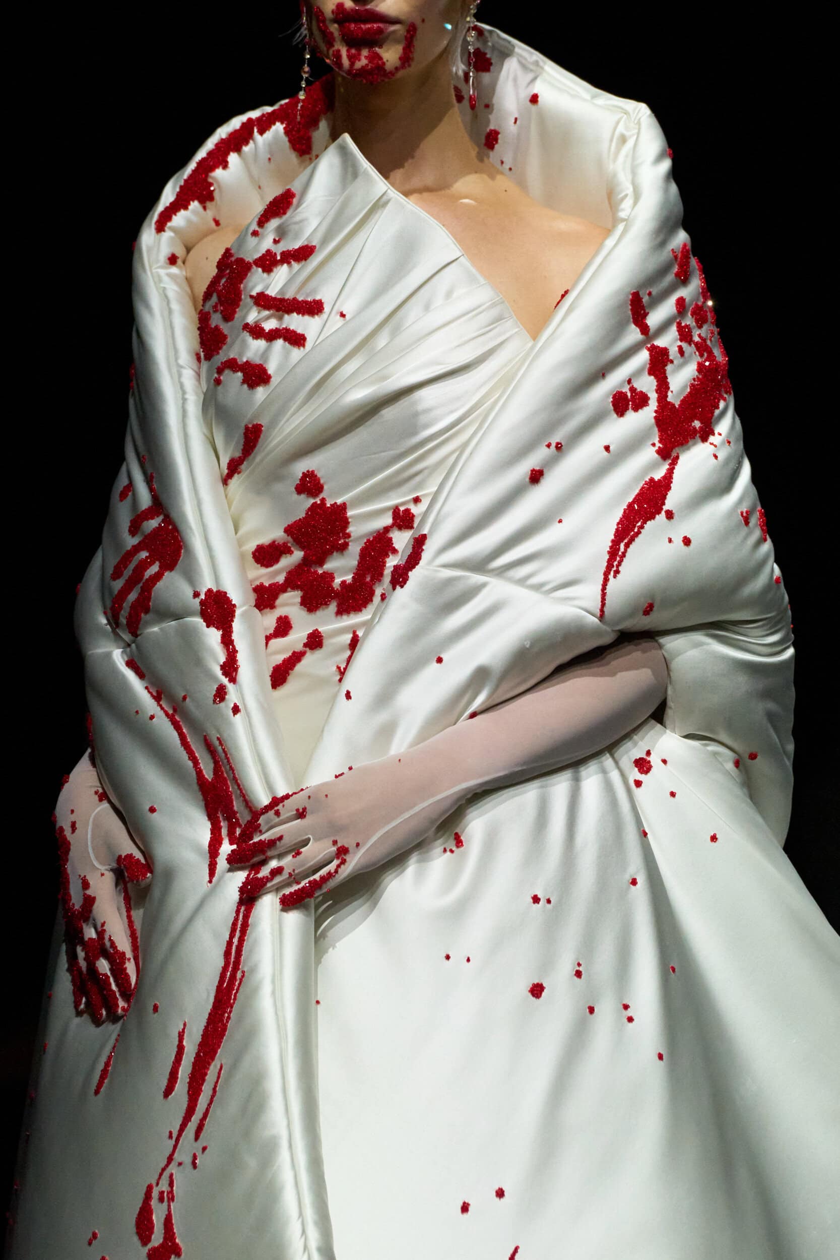 Robert Wun Fall 2025 Couture Fashion Show Details