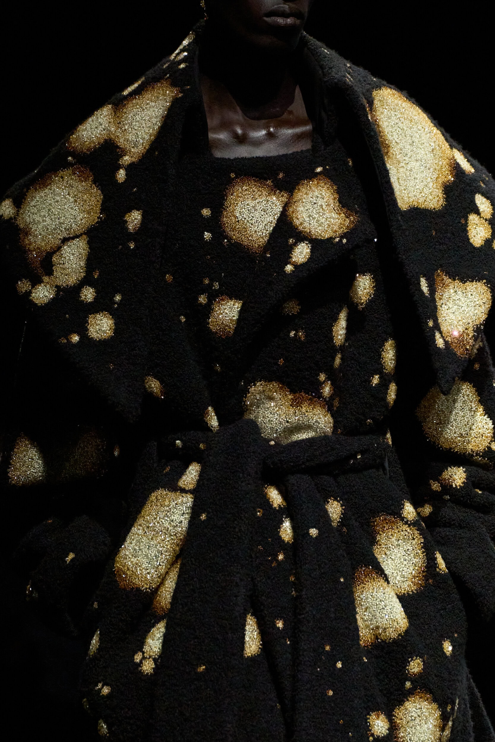 Robert Wun Fall 2025 Couture Fashion Show Details