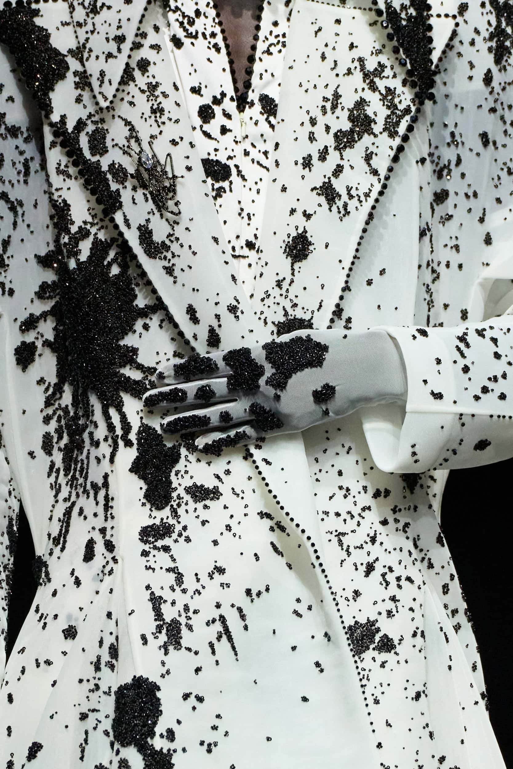 Robert Wun Fall 2025 Couture Fashion Show Details