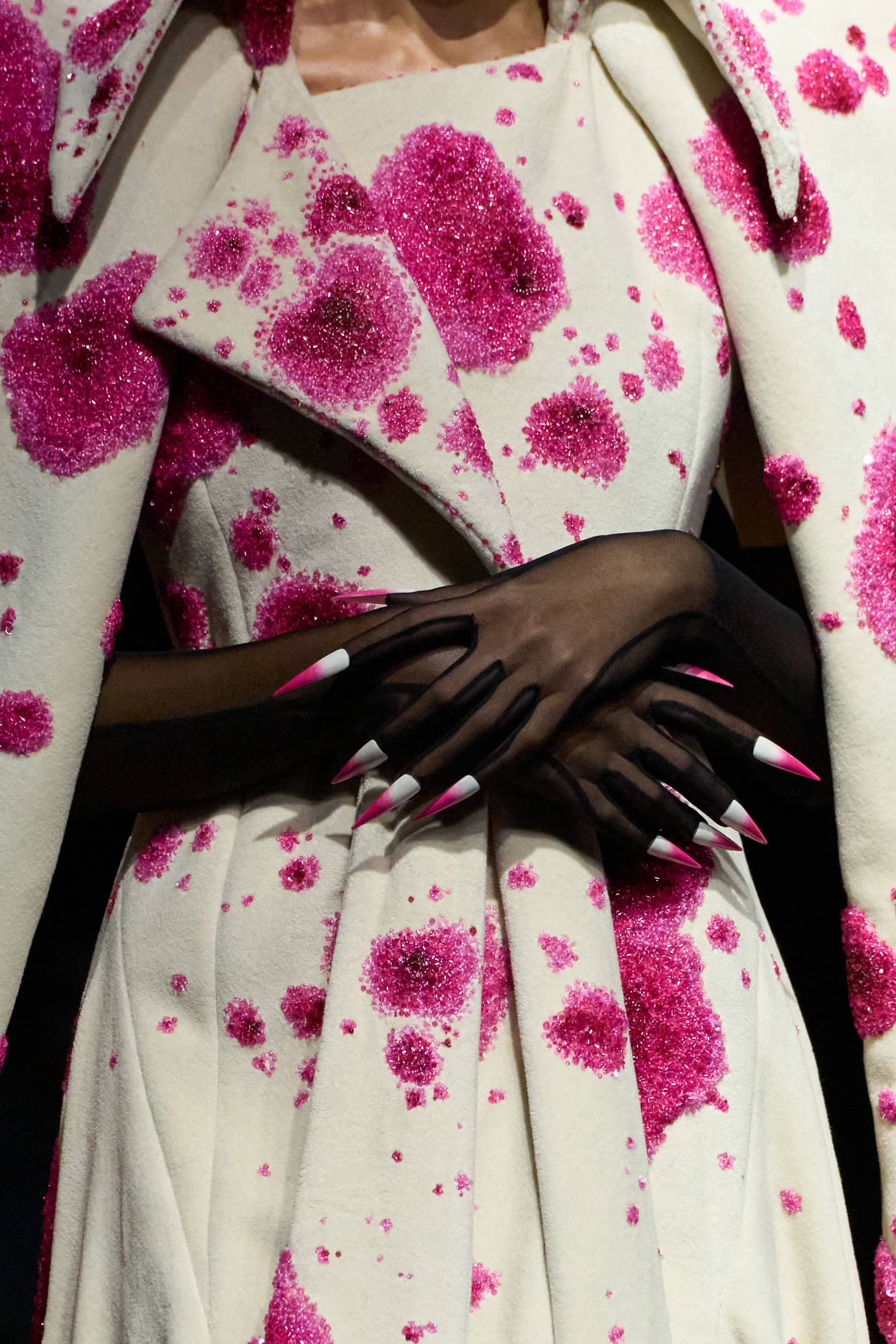 Robert Wun Fall 2025 Couture Fashion Show Details
