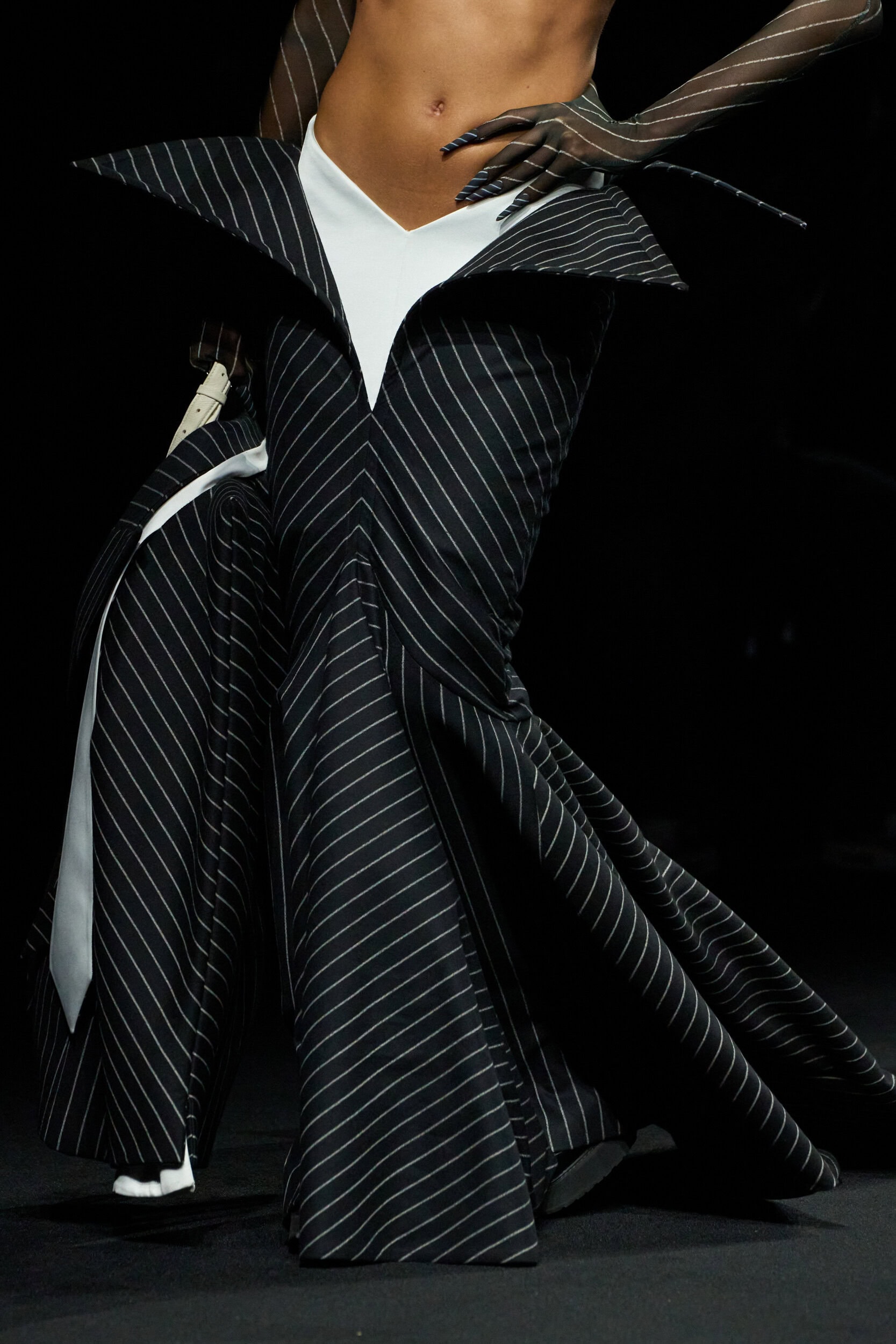 Robert Wun Fall 2025 Couture Fashion Show Details