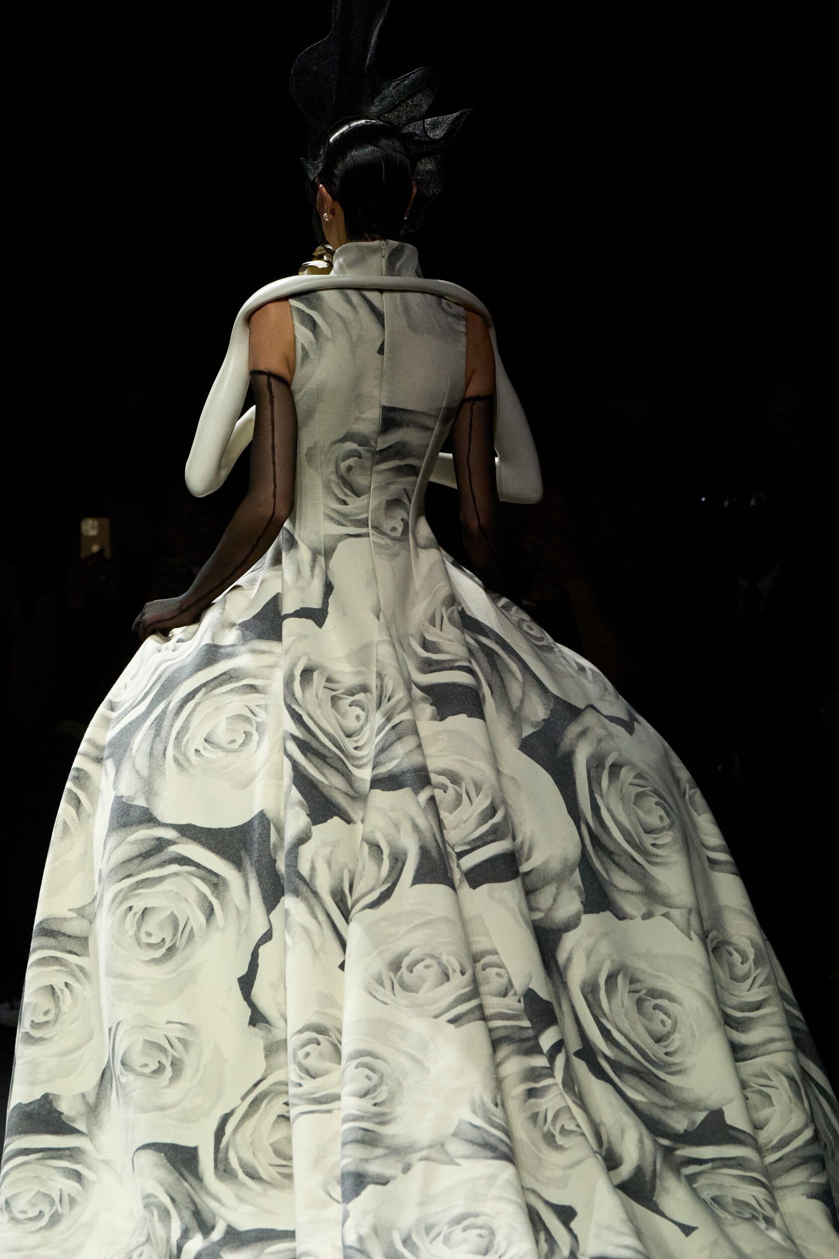 Robert Wun Fall 2025 Couture Fashion Show Details