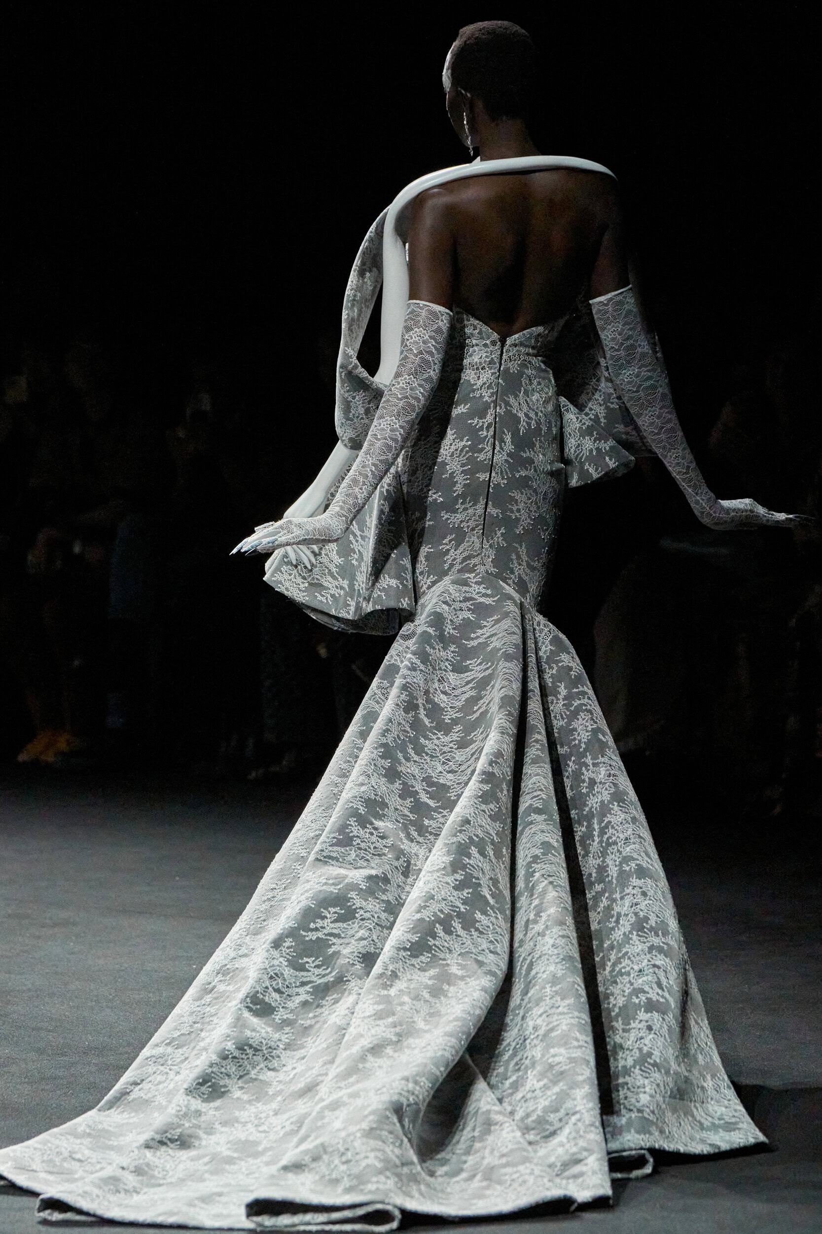 Robert Wun Fall 2025 Couture Fashion Show Details