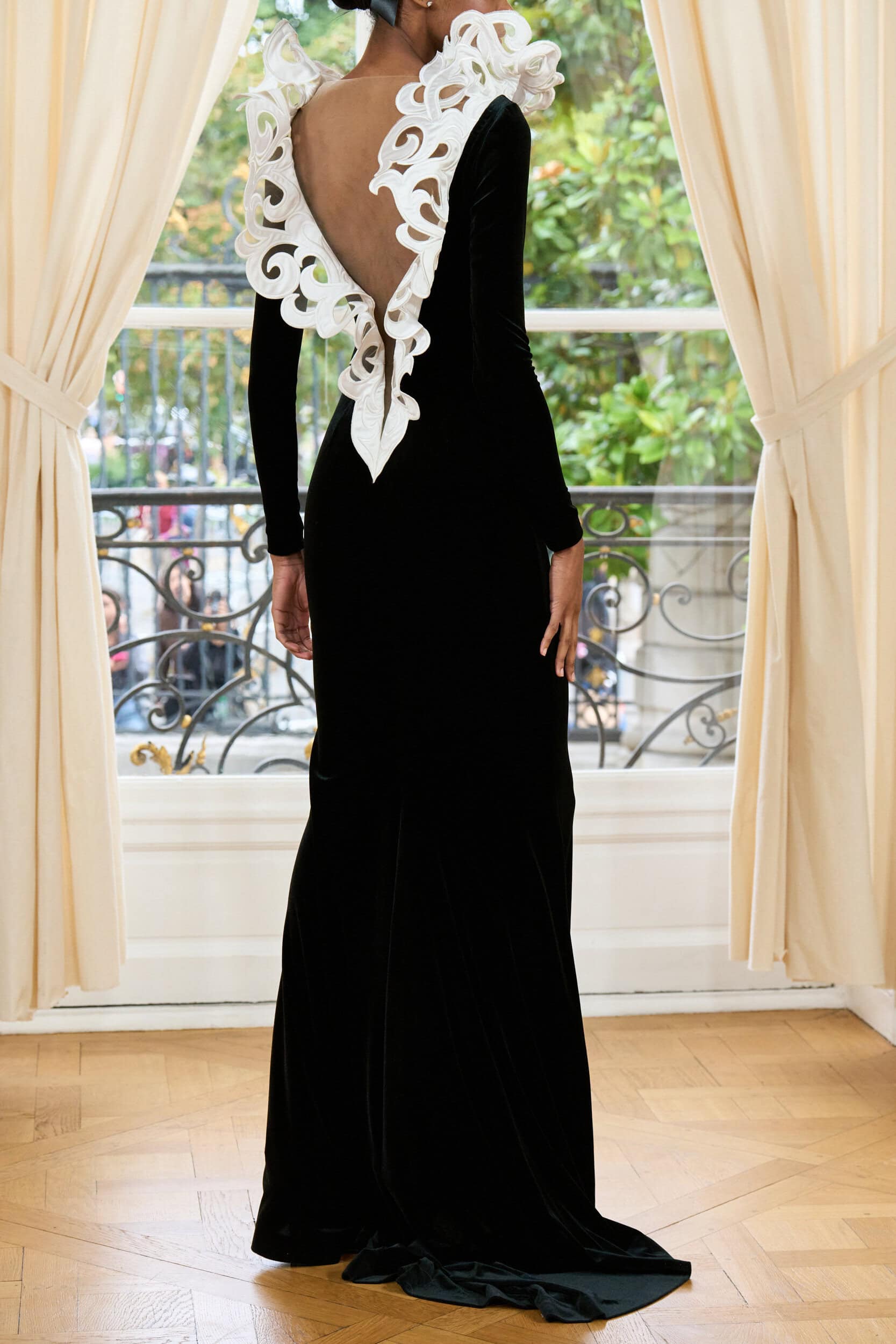 Yanina Couture Spring 2026 Couture Fashion Show Details