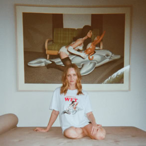 Stella McCartney x Jeff Koons Drops First T-Shirt