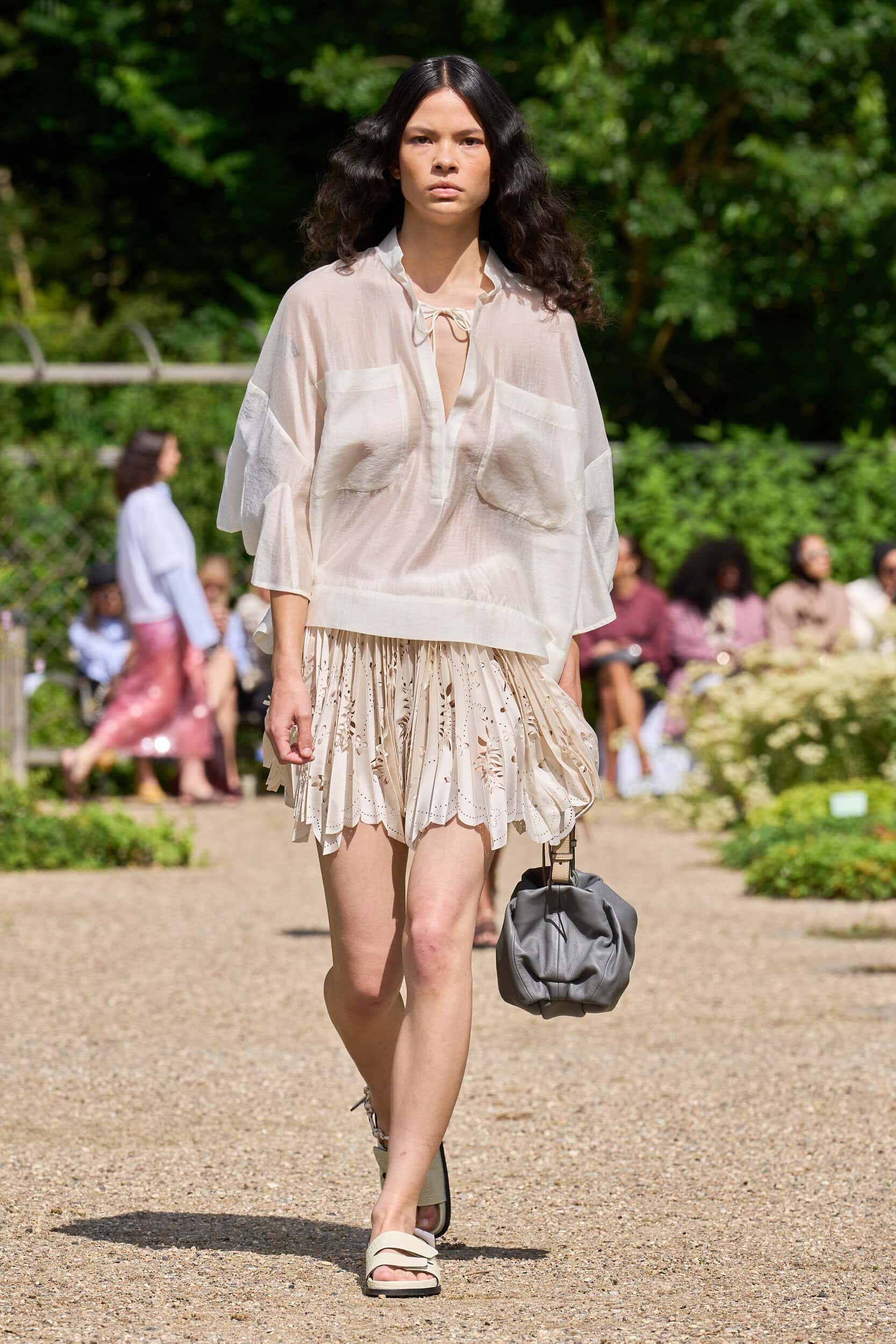 Munthe Full Lenght Spring 2026 Fashion Show 