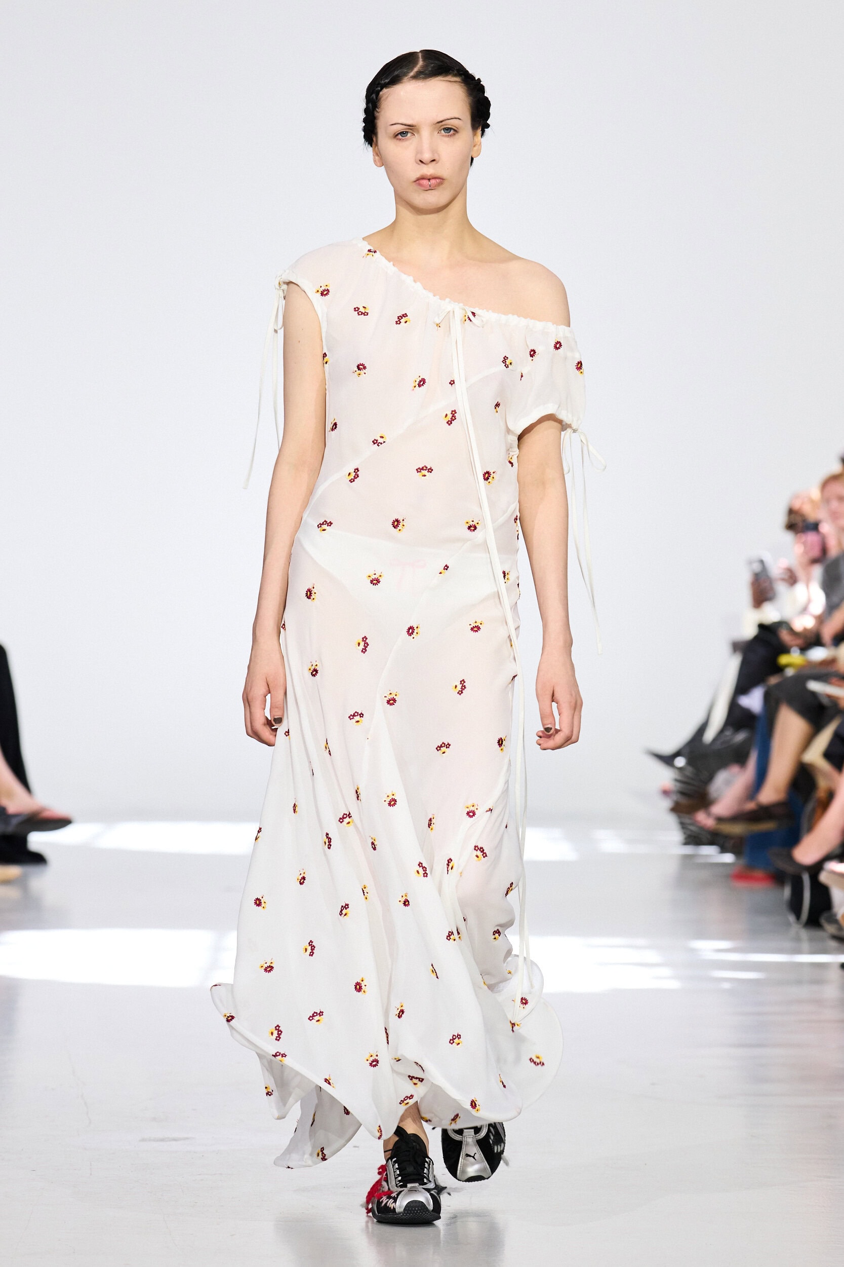 Rave Review Full Lenght Spring 2026 Fashion Show 