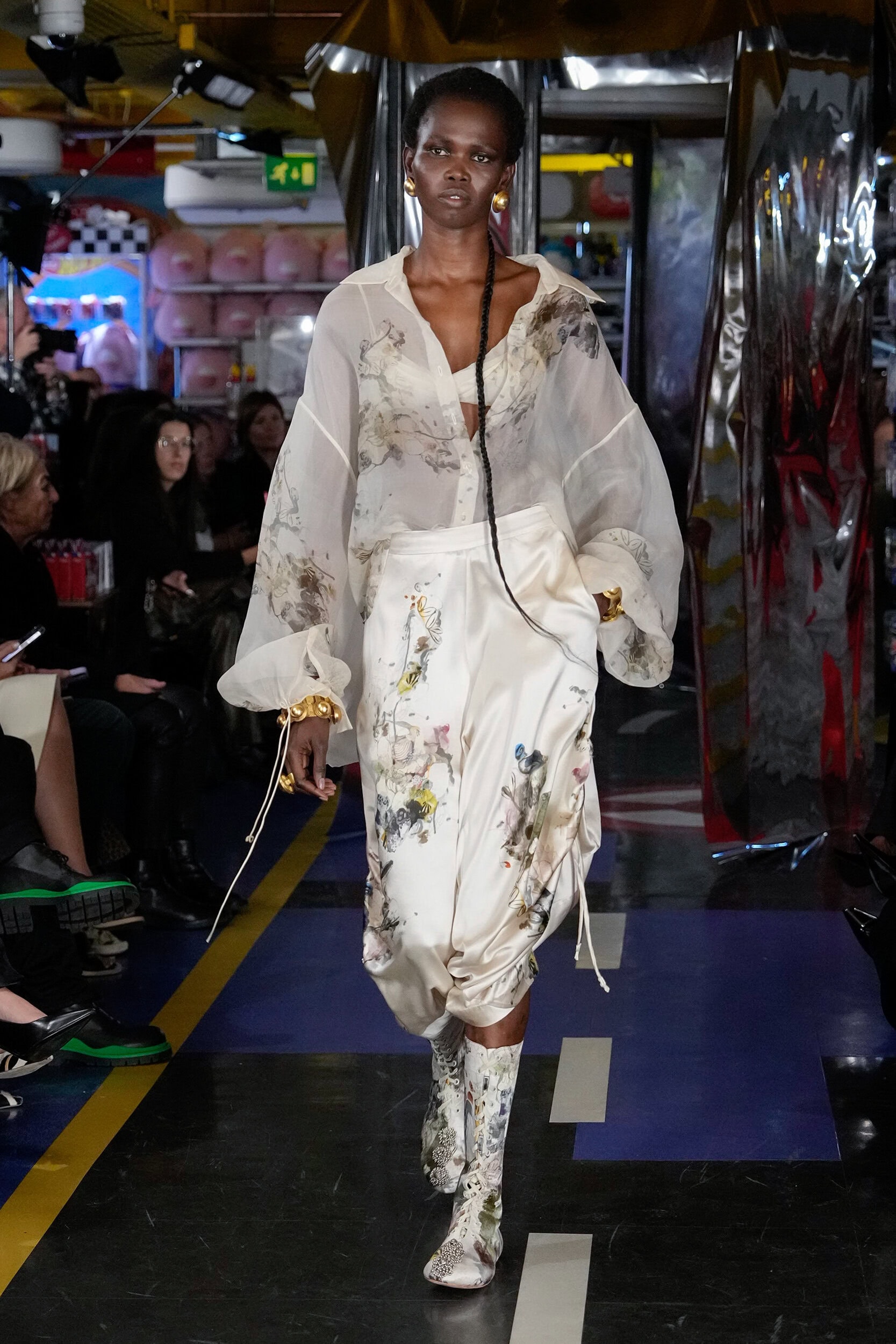 Ak Ok Anamika Khanna Spring 2026 Fashion Show