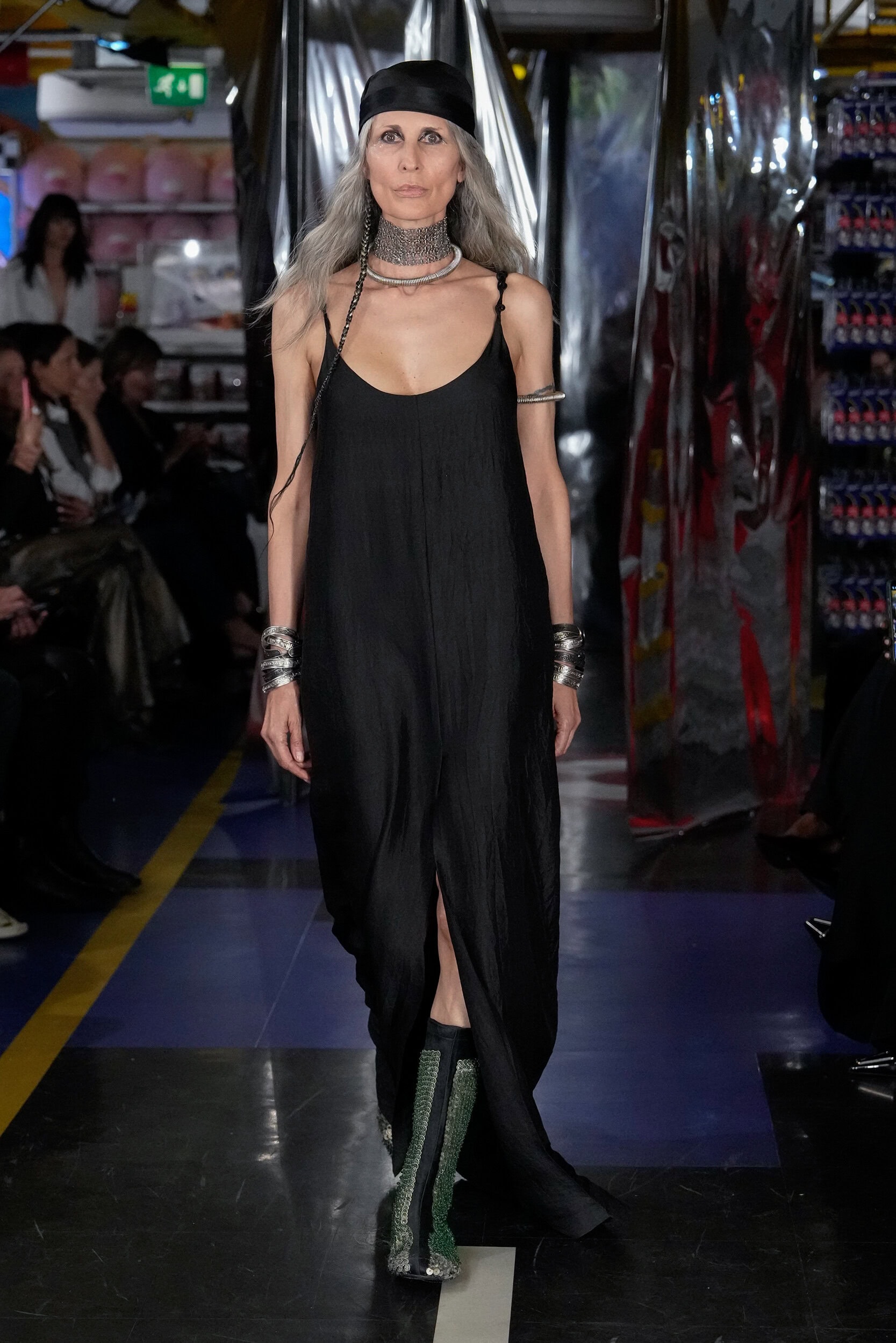 Ak Ok Anamika Khanna Spring 2026 Fashion Show