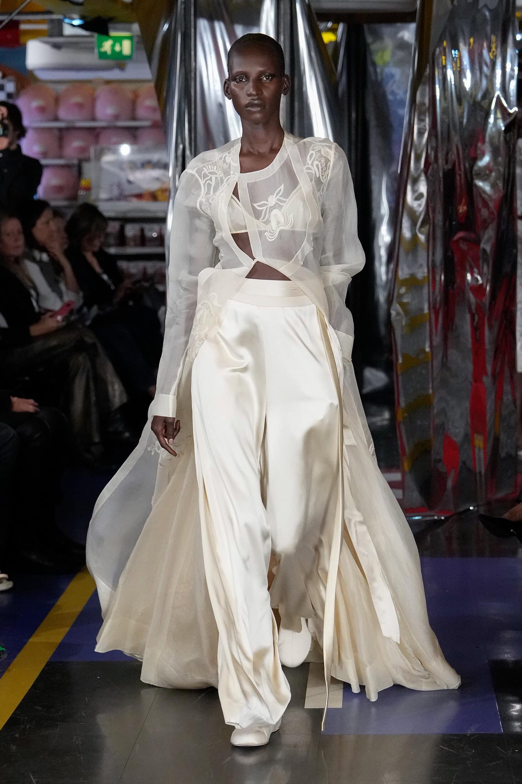 Ak Ok Anamika Khanna Spring 2026 Fashion Show