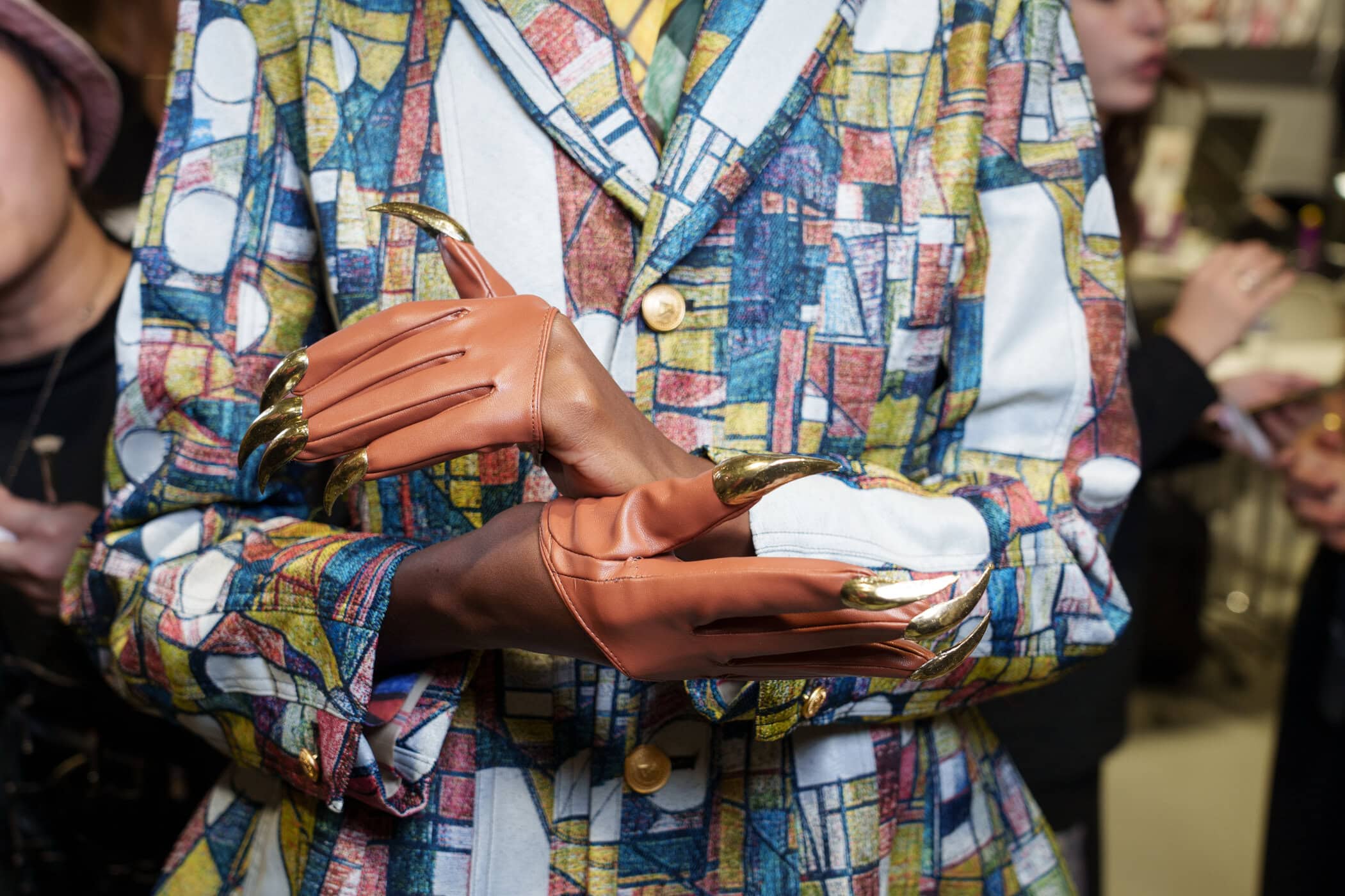 Anrealage Spring 2026 Fashion Show Backstage