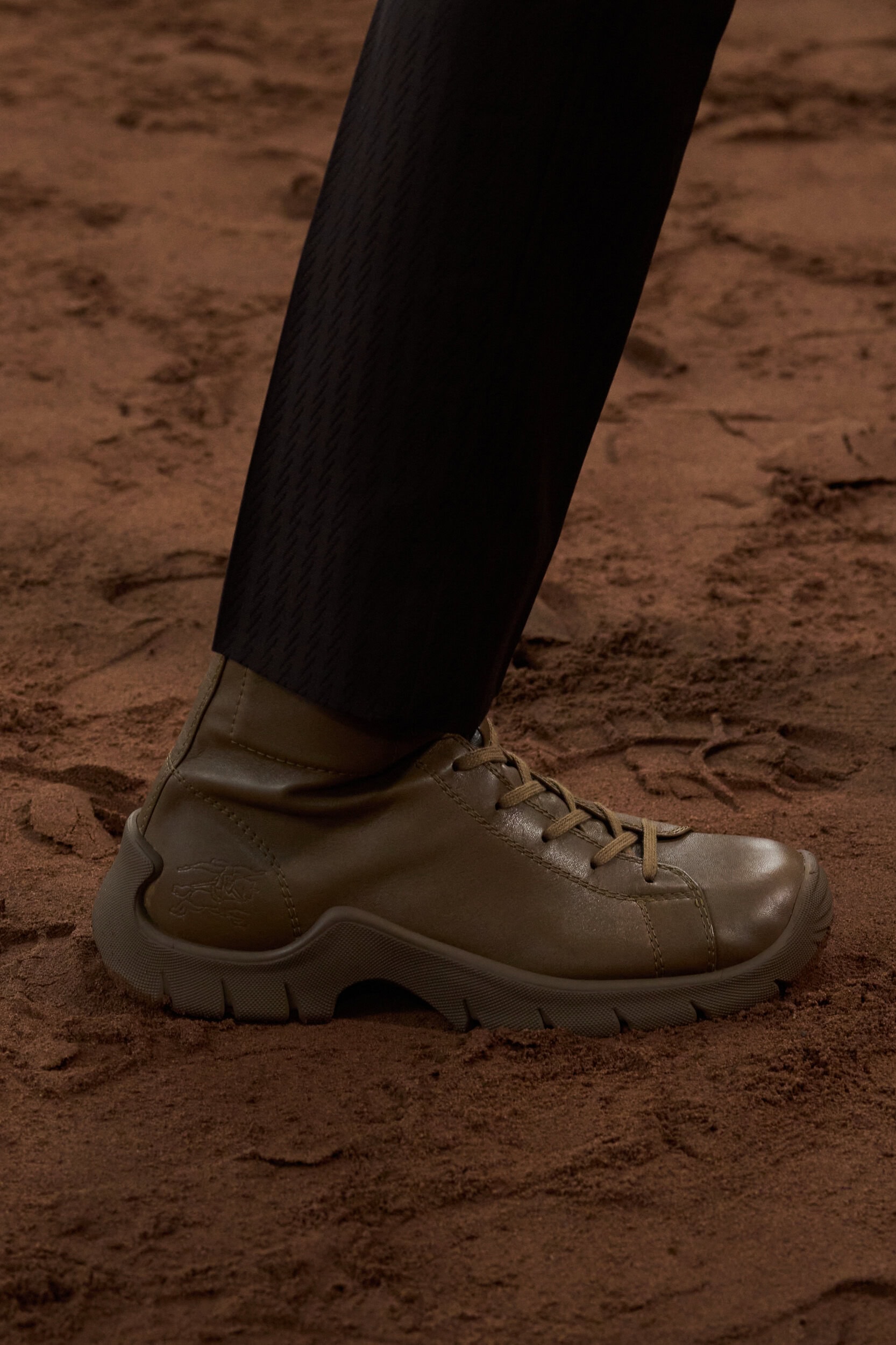 Burberry Spring 2026 Fashion Show Details