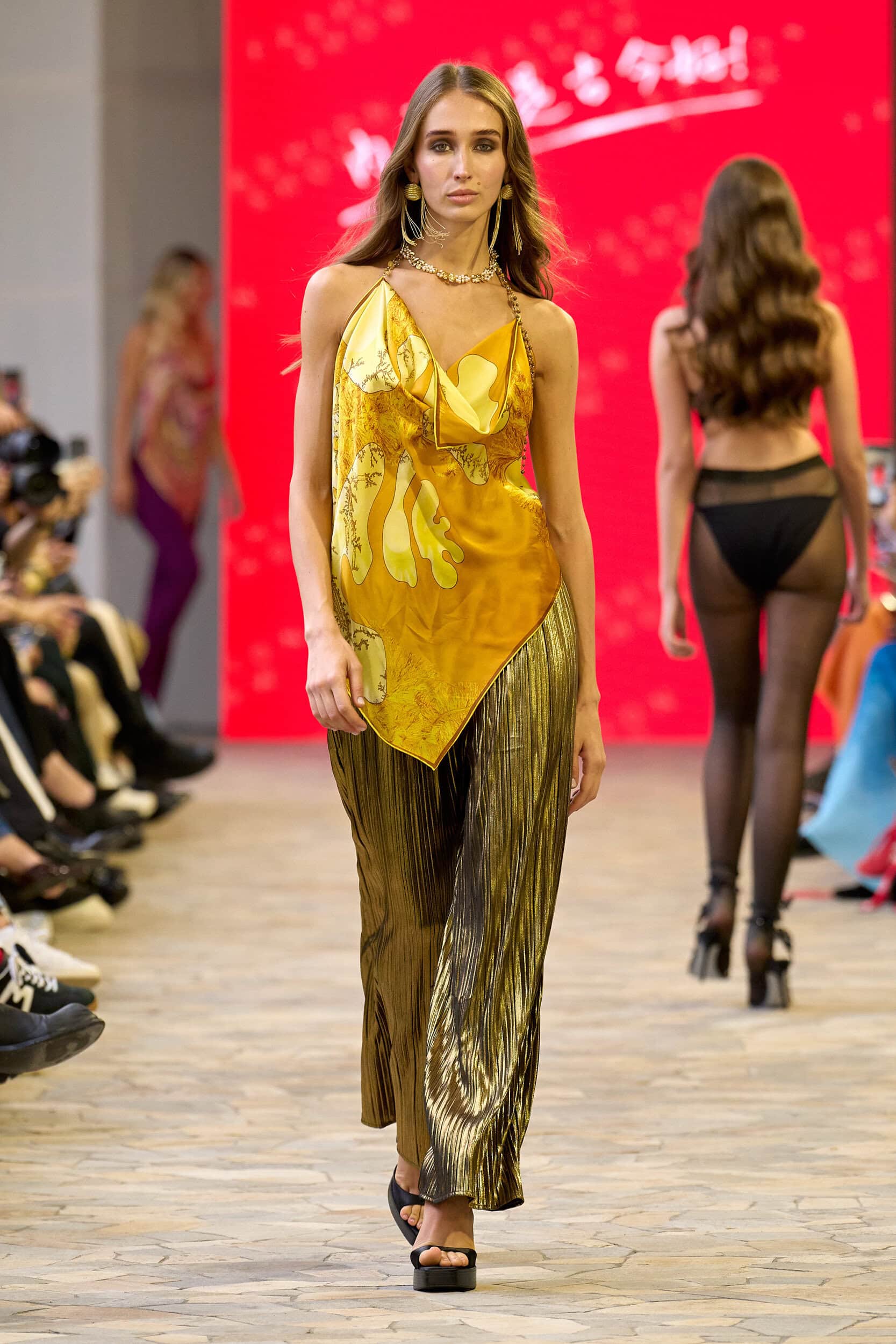 Milano China Fashion Show Spring 2026 Fashion Show