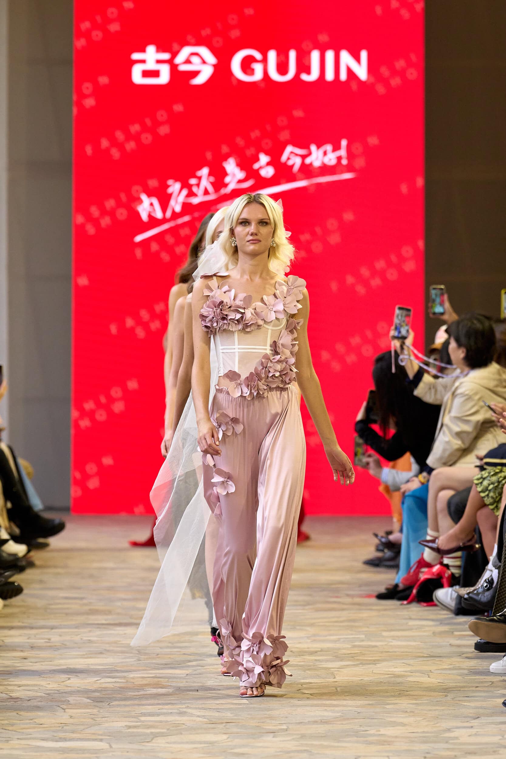 Milano China Fashion Show Spring 2026 Fashion Show