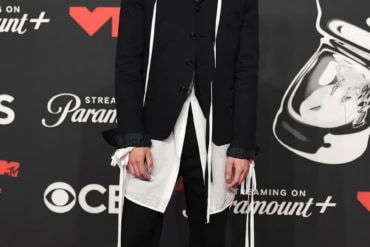 Corey Fogelmanis in Ann Demeulemeester at the 2025 VMAs