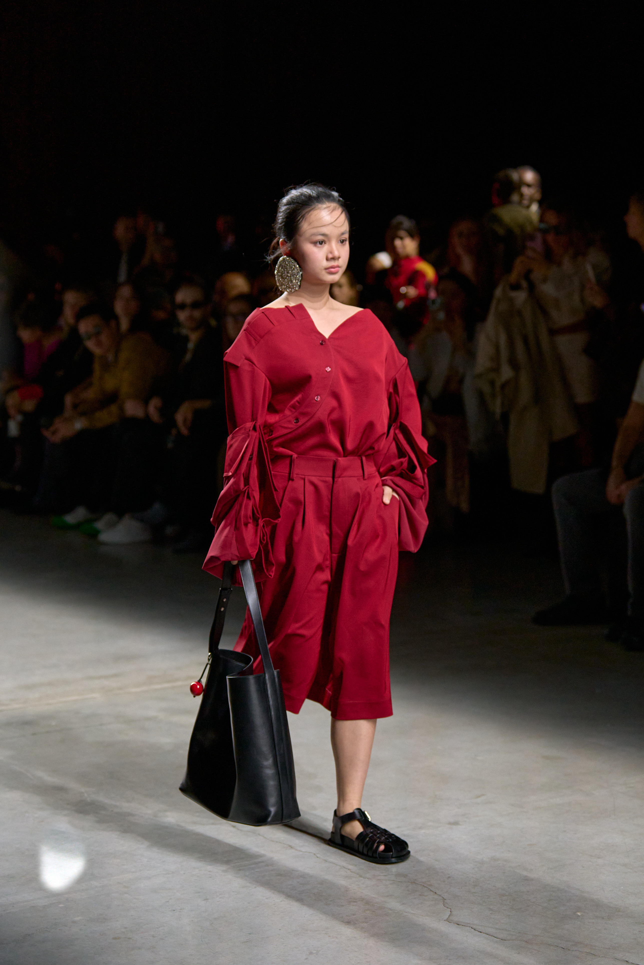 Phan Dang Hoang Spring 2026 Fashion Show Atmosphere
