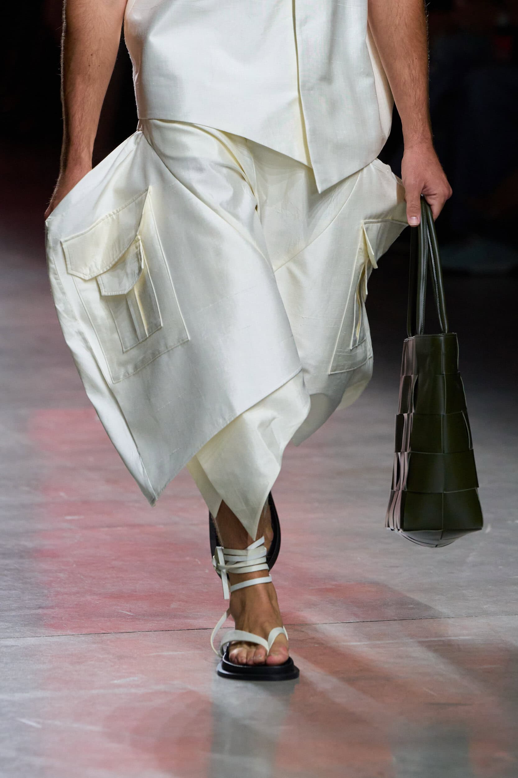 Phan Dang Hoang Spring 2026 Fashion Show Details