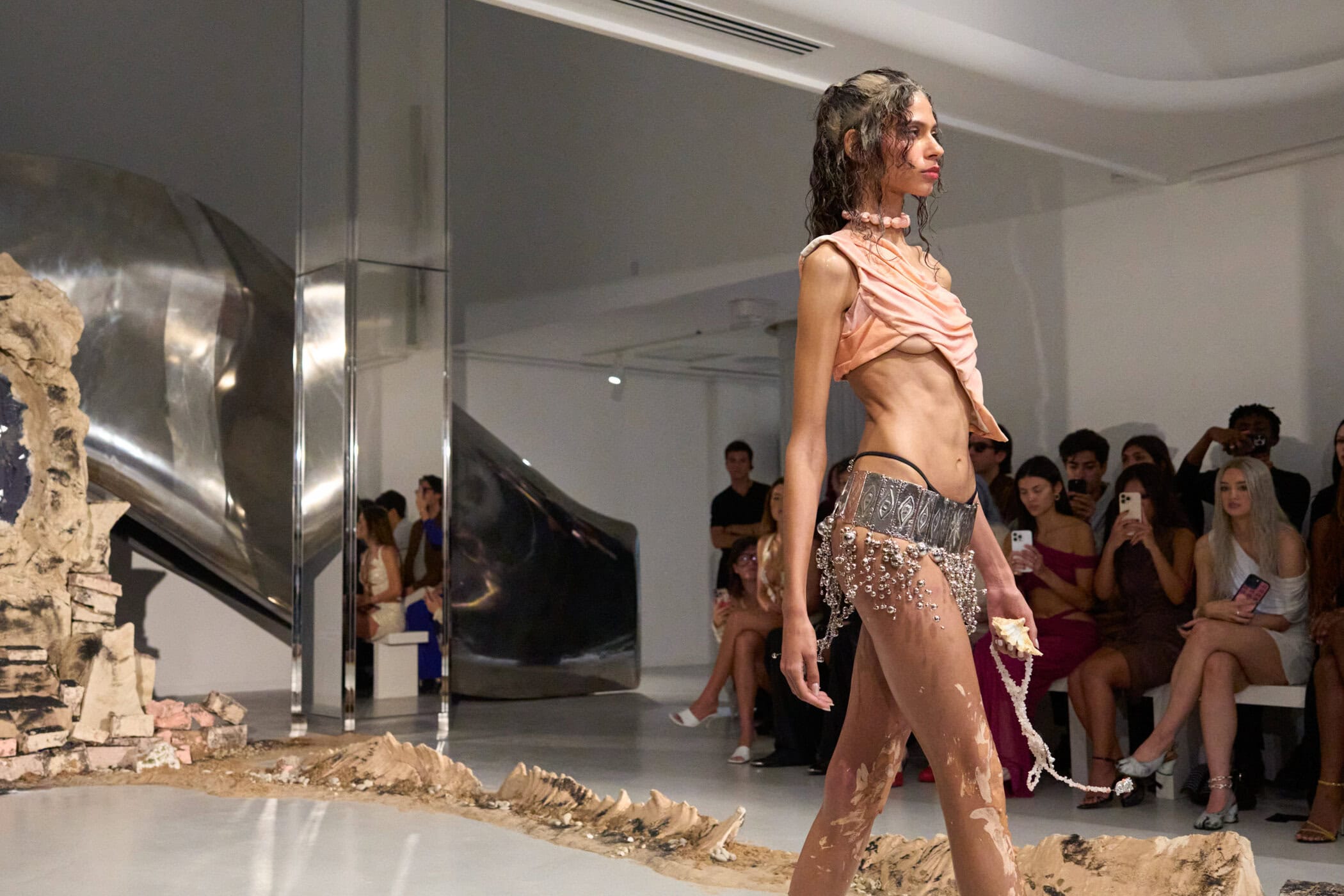 Di Petsa Spring 2026 Fashion Show Atmosphere