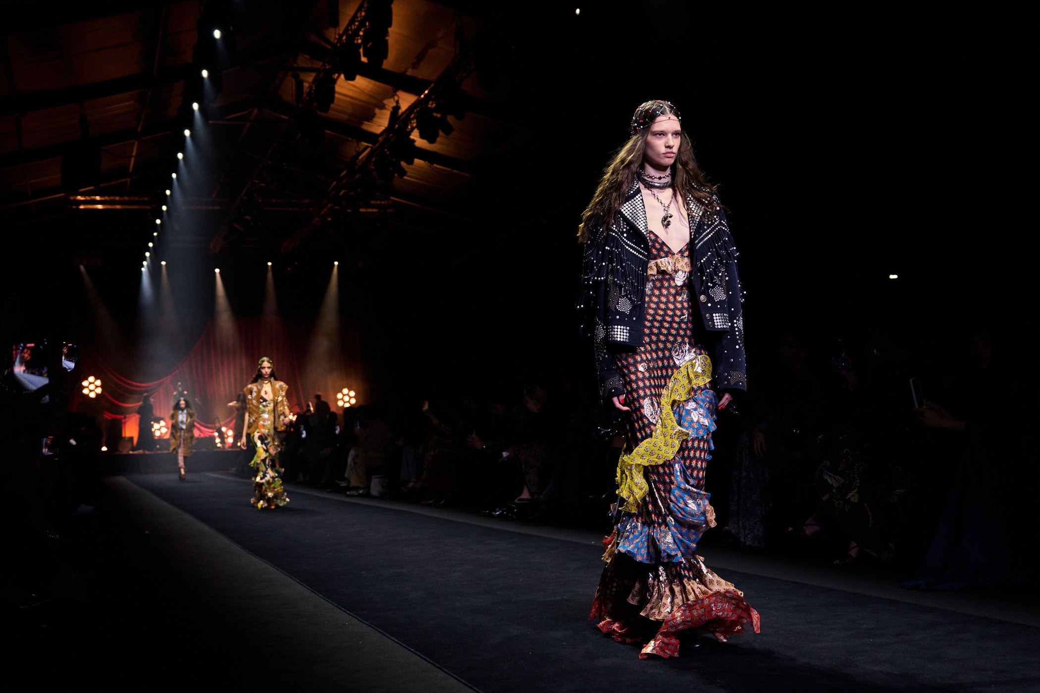 Etro Spring 2026 Fashion Show Atmosphere