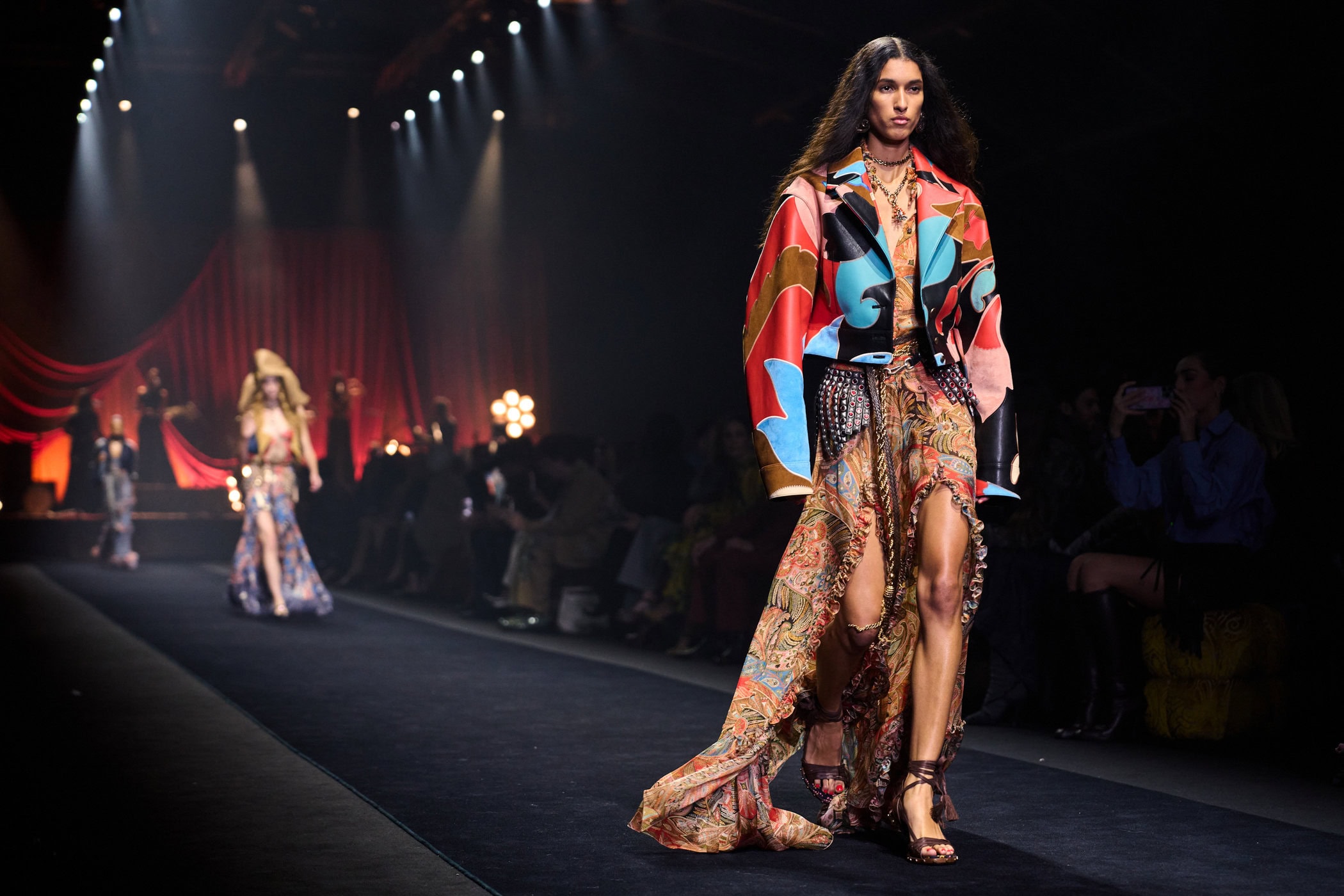 Etro Spring 2026 Fashion Show Atmosphere