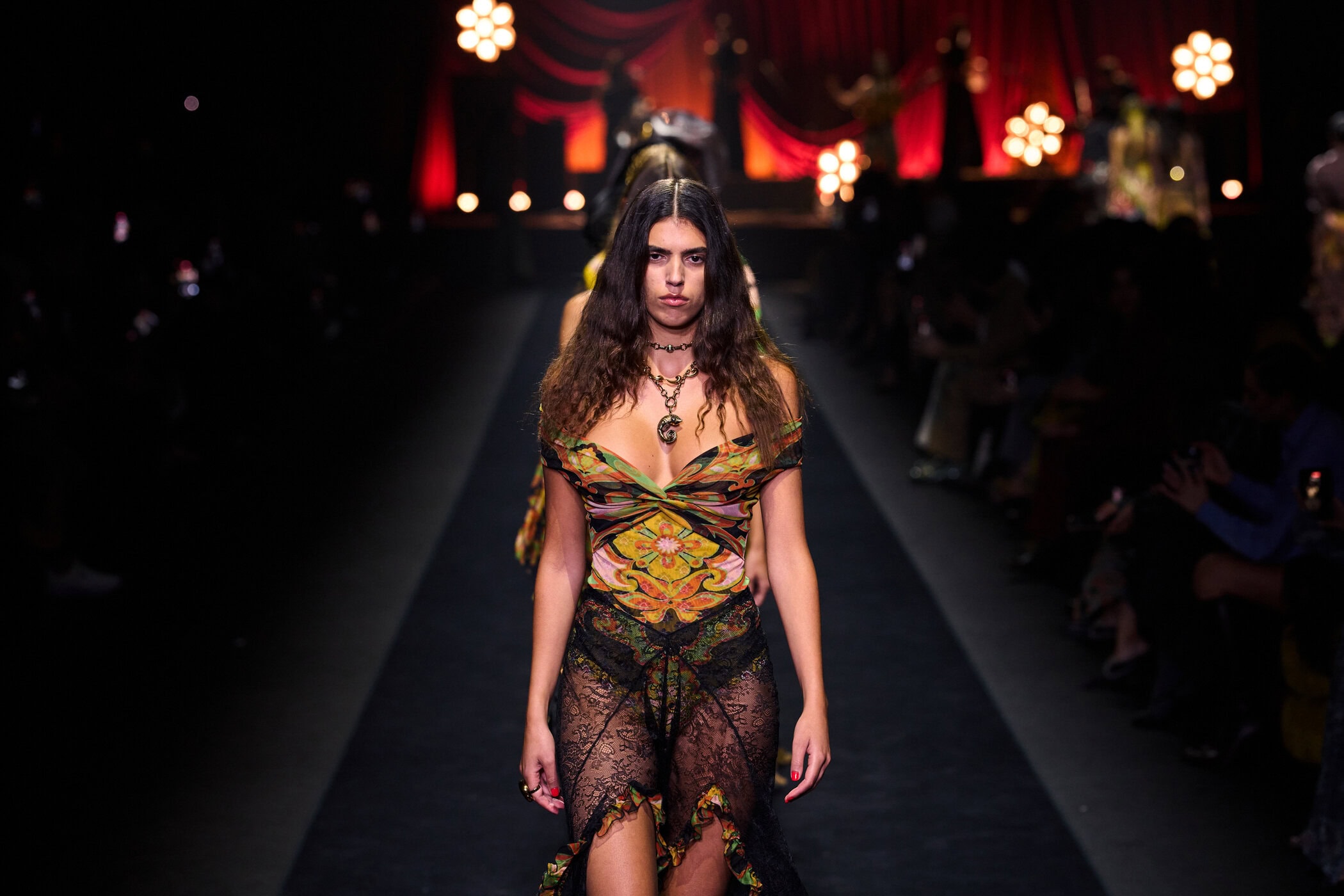 Etro Spring 2026 Fashion Show Atmosphere