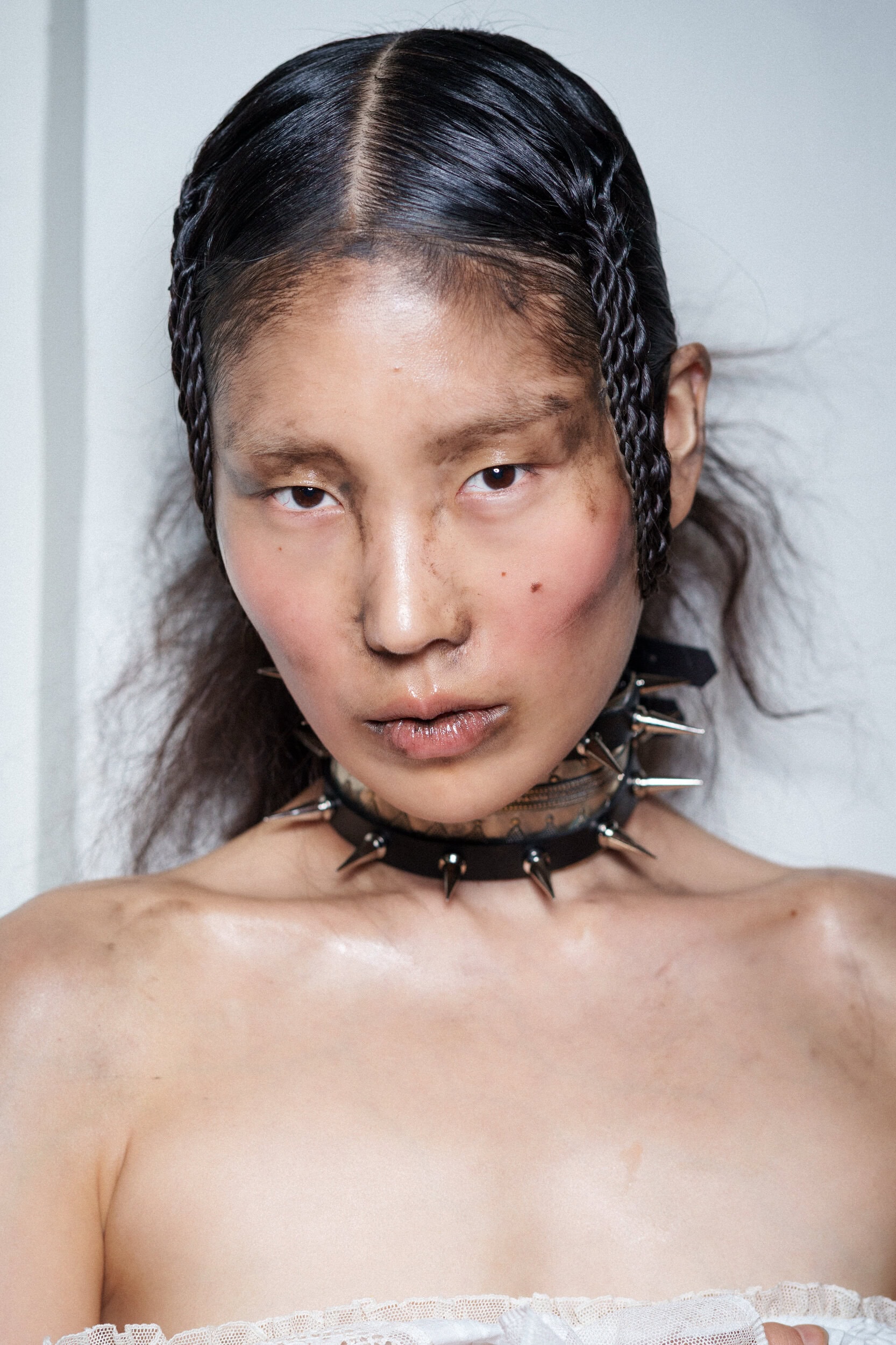 Dilara Findikoglu Spring 2026 Fashion Show Backstage
